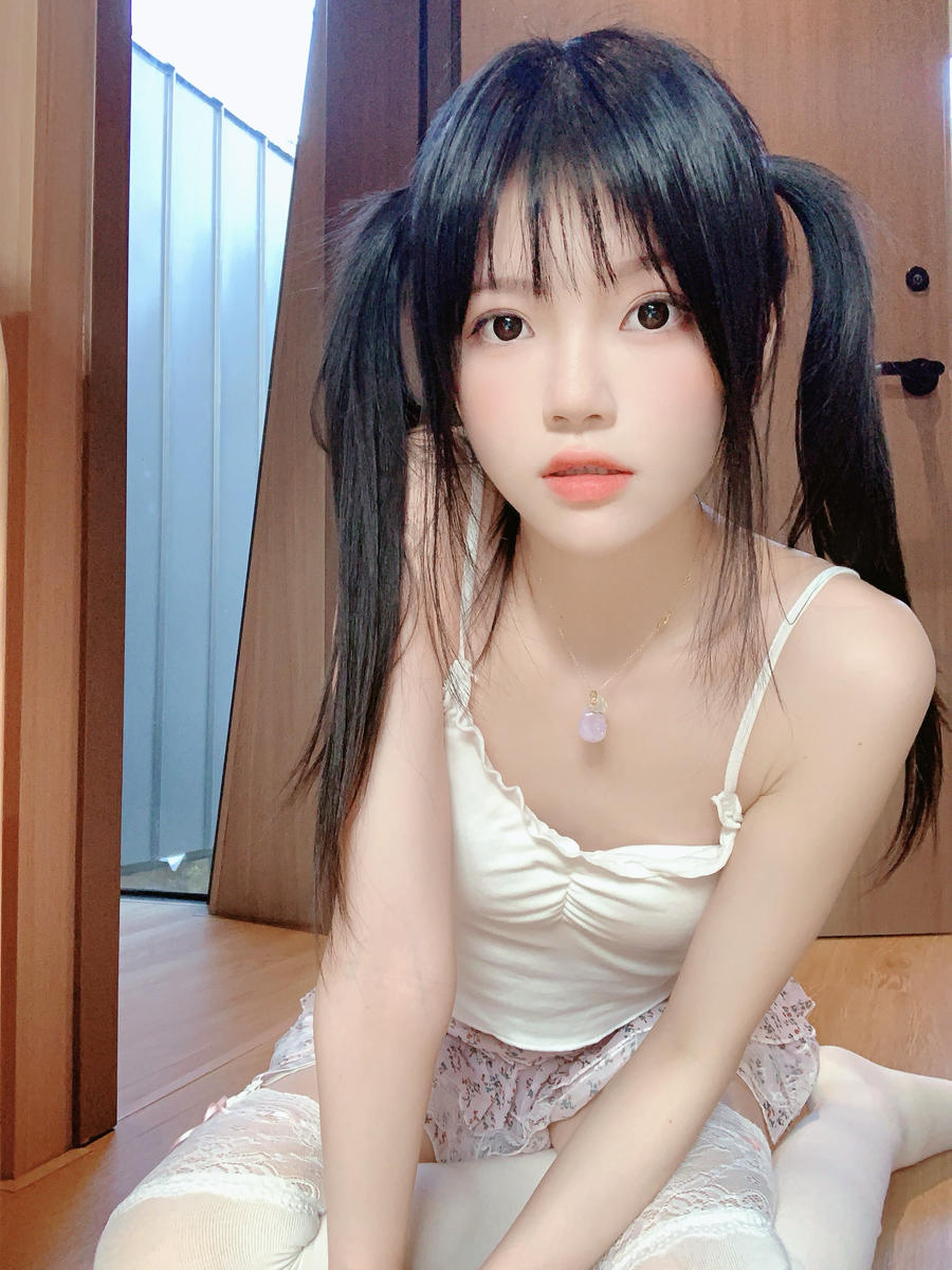 025-桜桃喵-No.263 – 碎花 自拍 [16P] 第2张