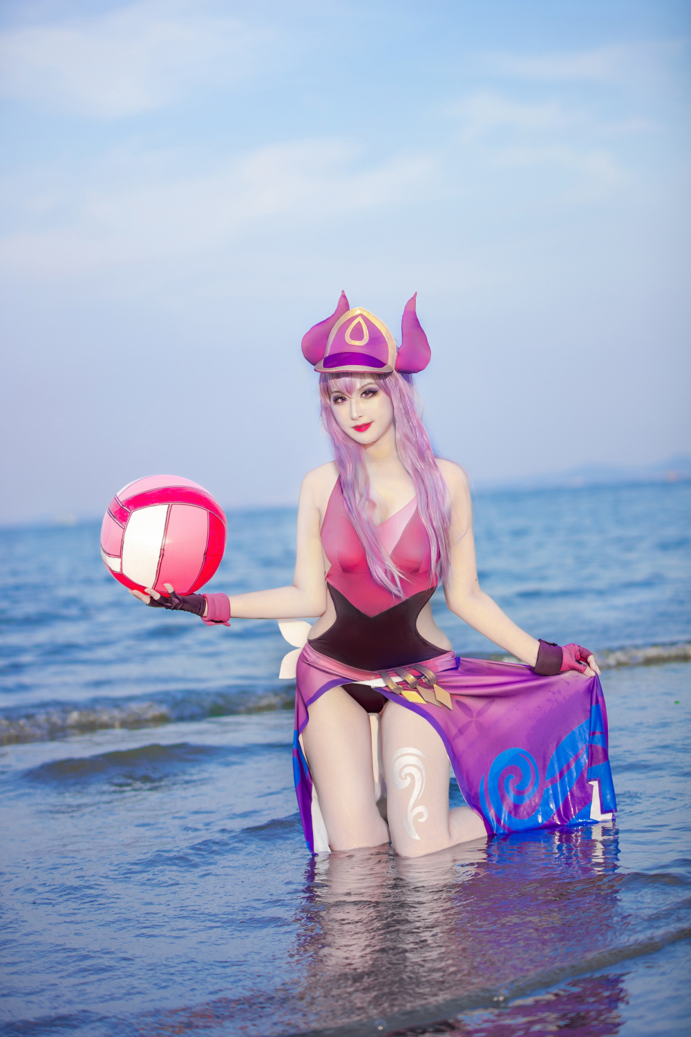 英雄联盟  辛德拉泳池派对cosplay 第13张 - 辛德拉图集