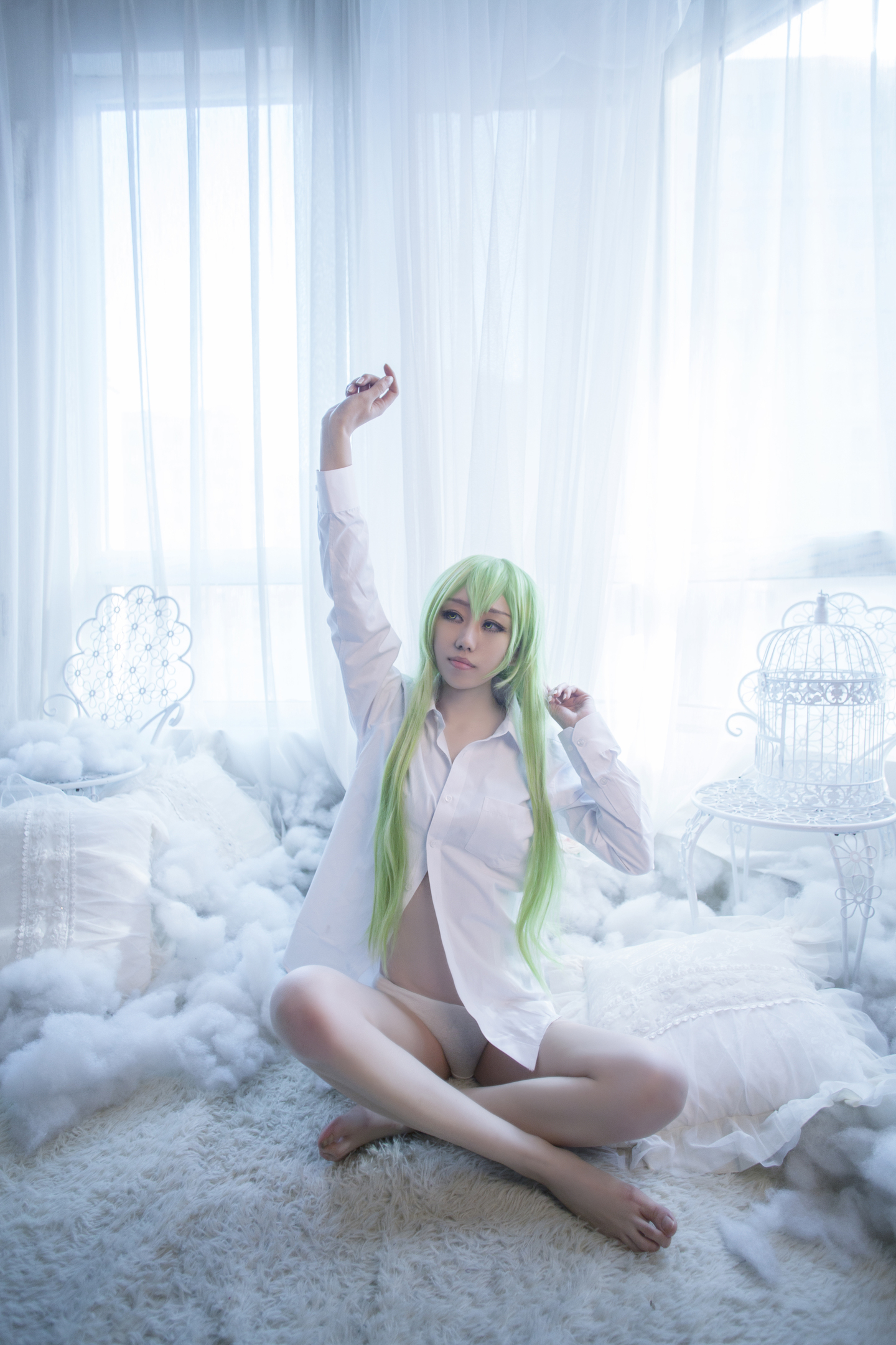 叛逆的鲁鲁修C.C.白衬衫ver cosplay (14/18) 叛逆的鲁鲁修C.C.白衬衫ver cosplay 第14张 - C.C.图集