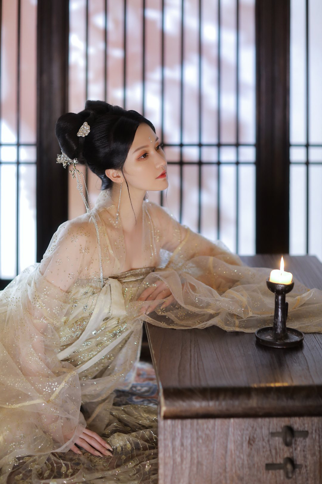 汉服私影,亮闪闪 (5/9) 汉服私影,亮闪闪 第5张 - cosplay图集