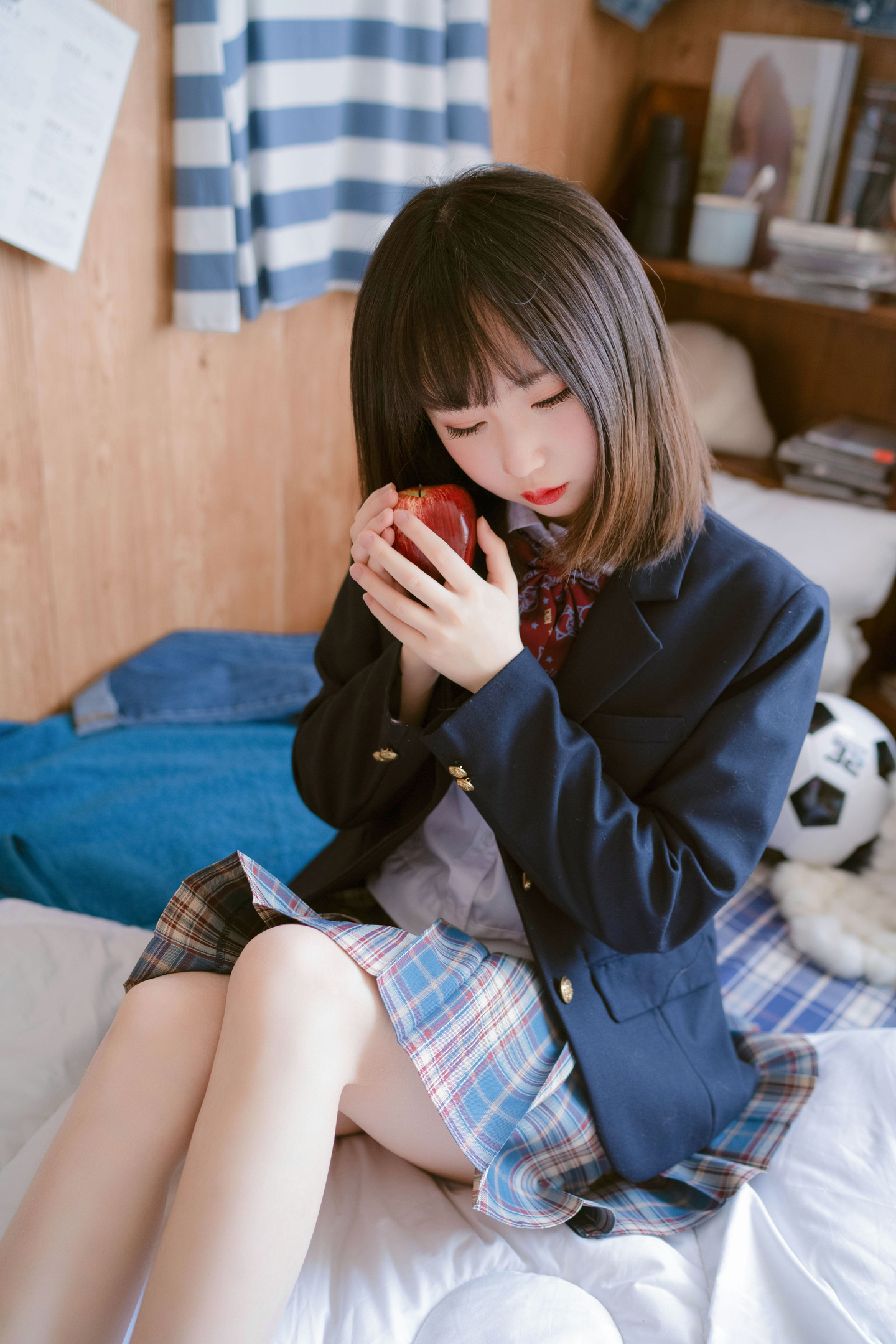 私影,日常制服图 (2/9) 私影,日常制服图 第2张 - cosplay图集