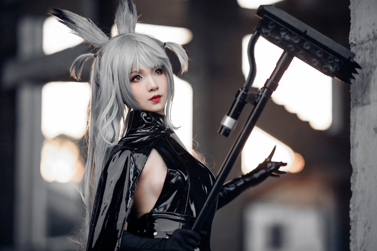 明日方舟 暴行cosplay (2/8) 明日方舟 暴行cosplay 第2张 - 暴行图集