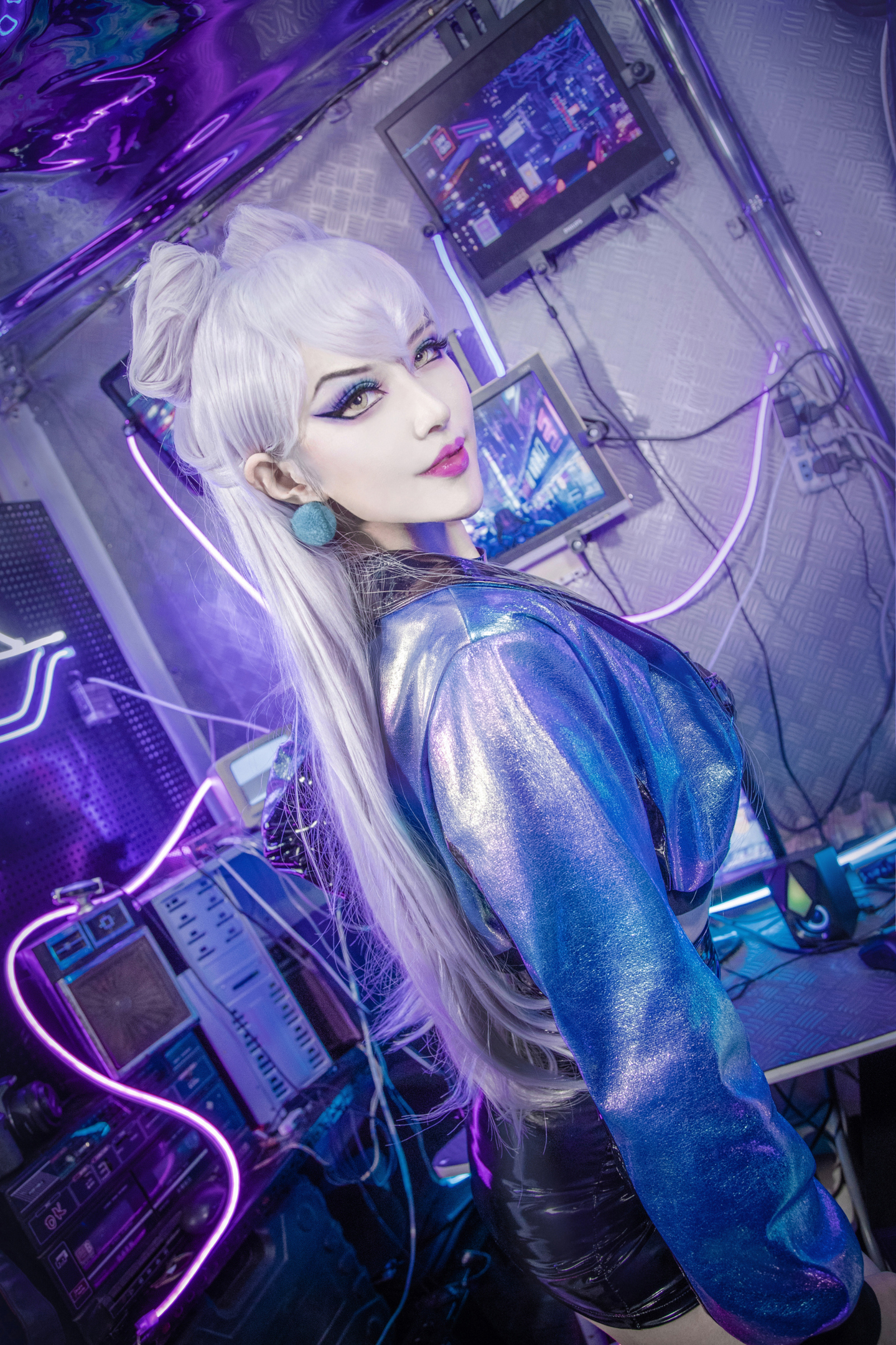 英雄联盟 寡妇制造者伊芙琳cosplay (2/9) 英雄联盟 寡妇制造者伊芙琳cosplay 第2张 - 寡妇制造者图集