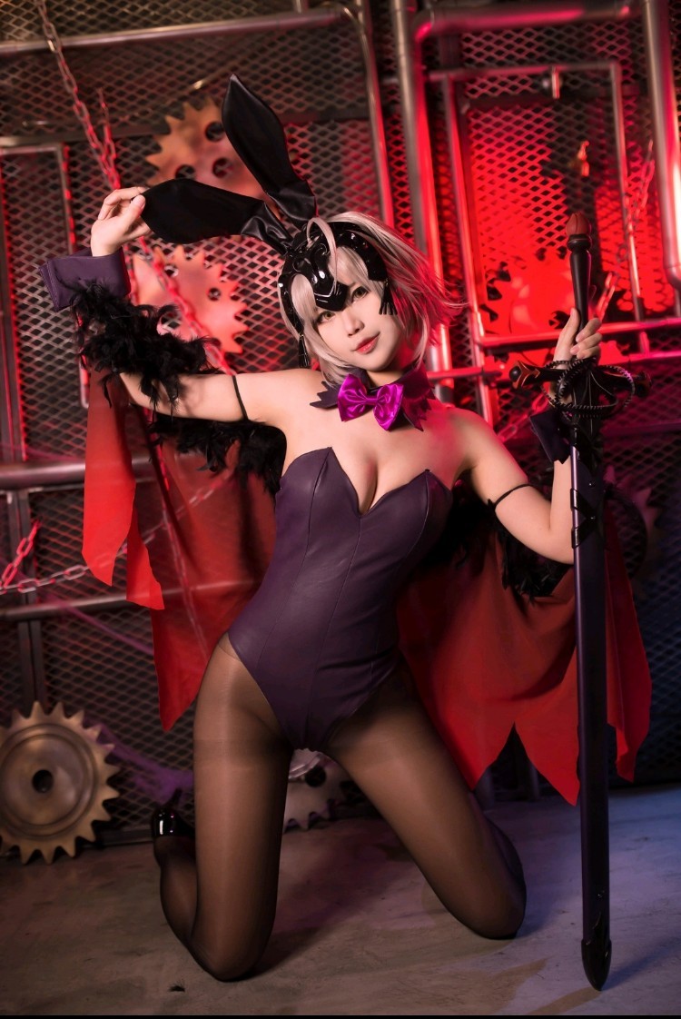 黑贞德兔女郎装cosplay (3/5) 黑贞德兔女郎装cosplay 第3张 - cosplay图集