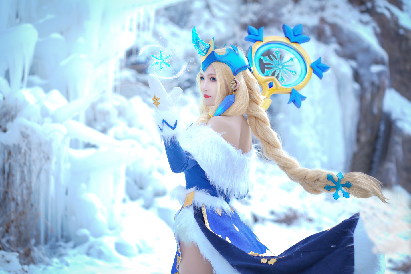 英雄联盟·冬境仙灵·索拉卡Cosplay (5/24) 英雄联盟·冬境仙灵·索拉卡Cosplay 第5张 - 索拉卡图集