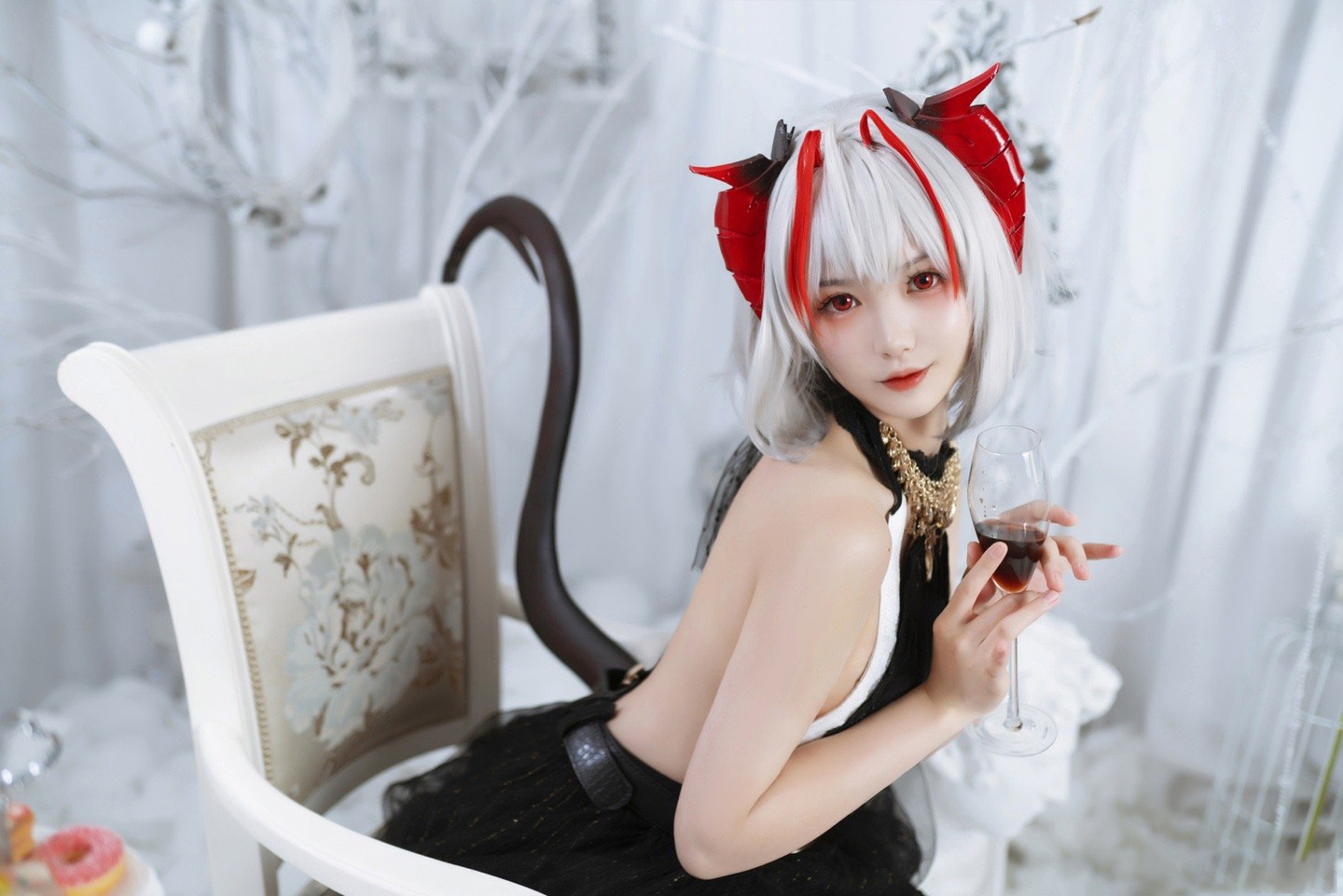 明日方舟W cosplay | Li画晴cosW-coser家,cosplay爱好者,二次元聚集地,动漫文化,新番资讯,ACG,Coser展示