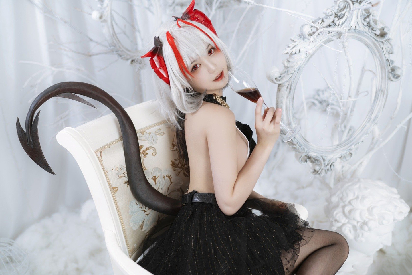 明日方舟W cosplay 第4张 - W图集