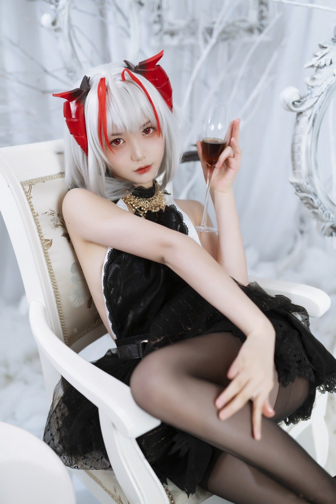 明日方舟W cosplay 第7张 - W图集