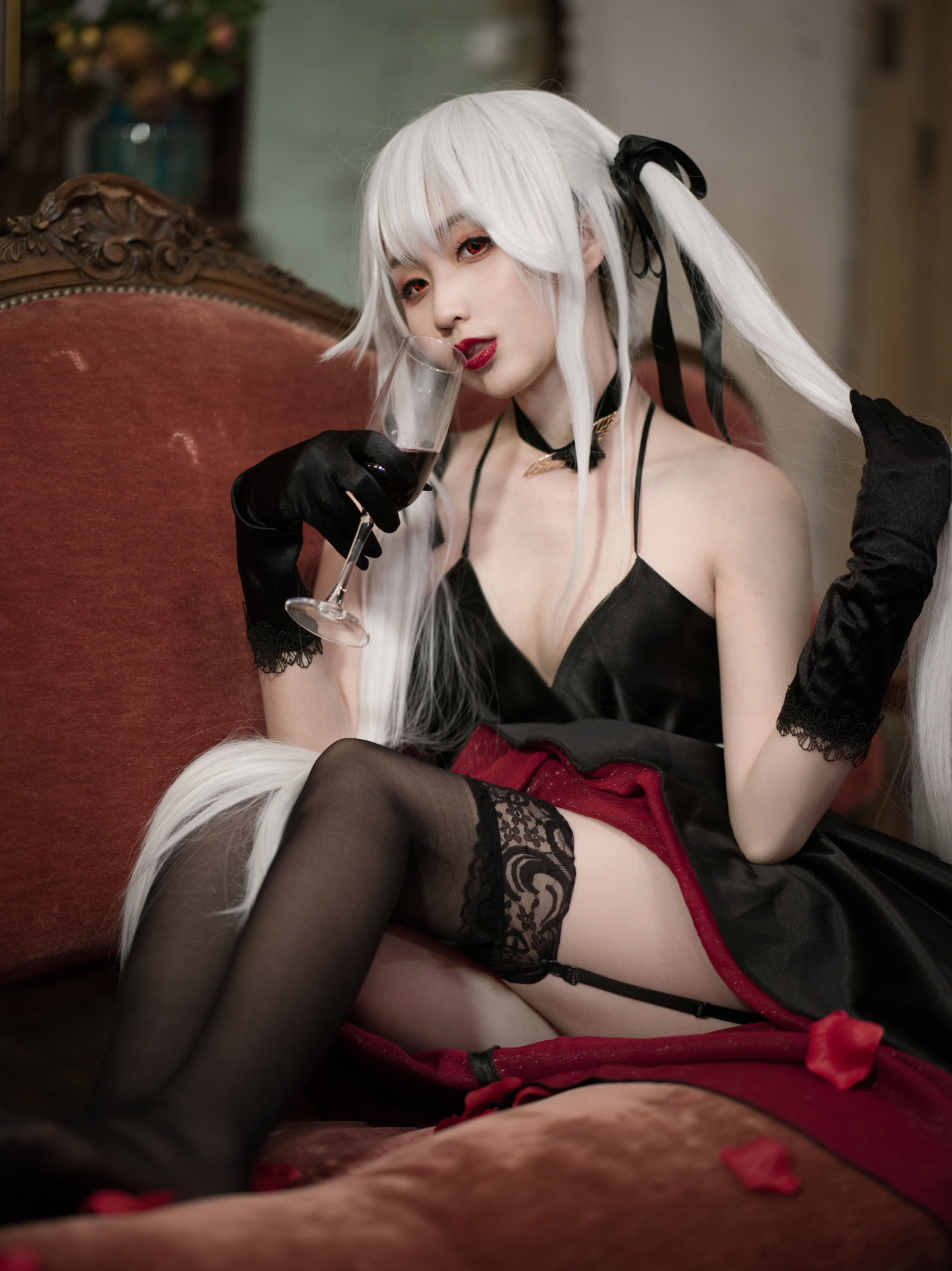 美少女万华镜 -被诅咒之传说少女 篝之雾枝礼服cosplay (2/9) 美少女万华镜 -被诅咒之传说少女 篝之雾枝礼服cosplay 第2张 - 篝之雾枝图集