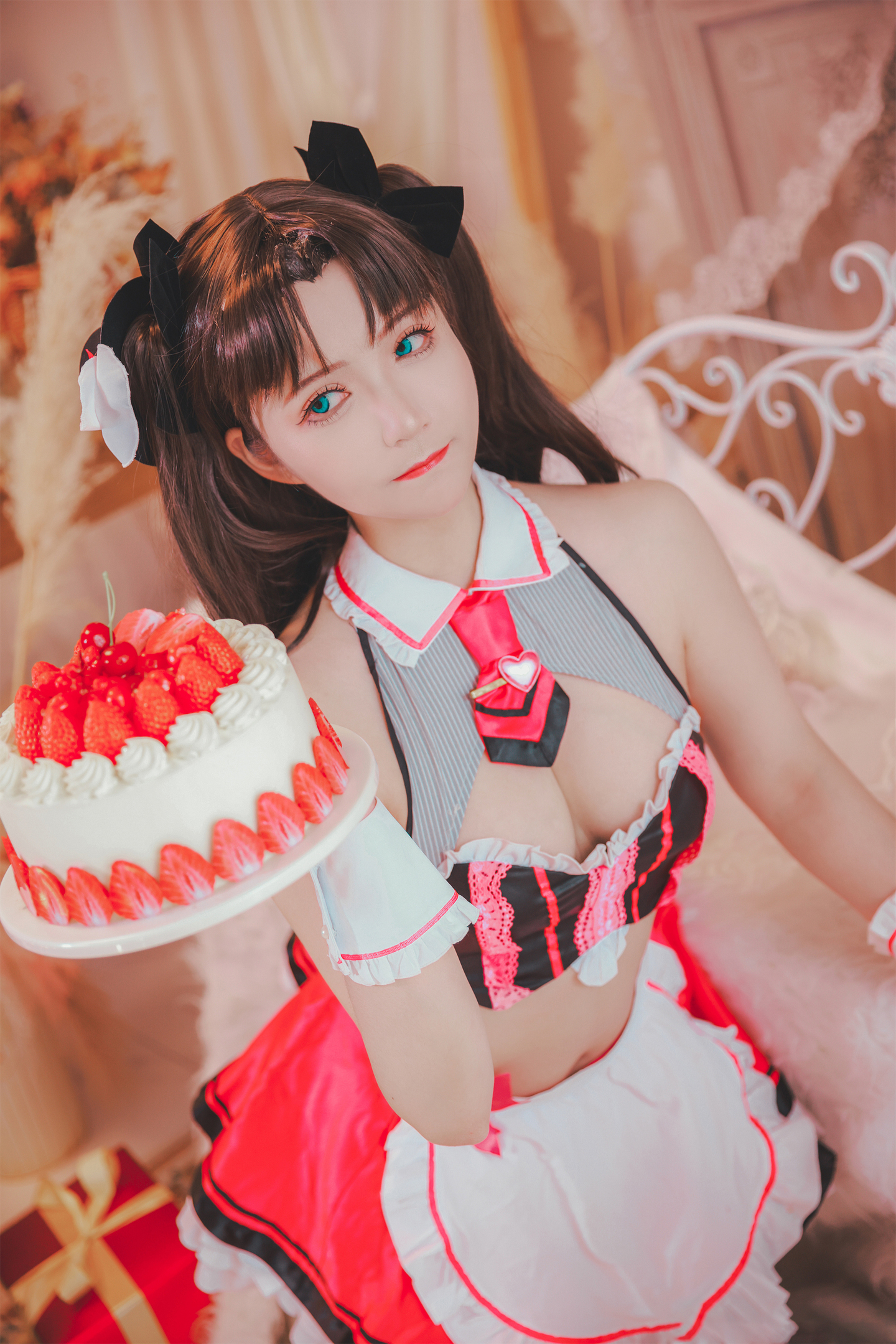 《Fate/GrandOrder》远坂凛街头巧克力女仆cosplay (3/9) 《Fate/GrandOrder》远坂凛街头巧克力女仆cosplay 第3张 - 远坂凛图集