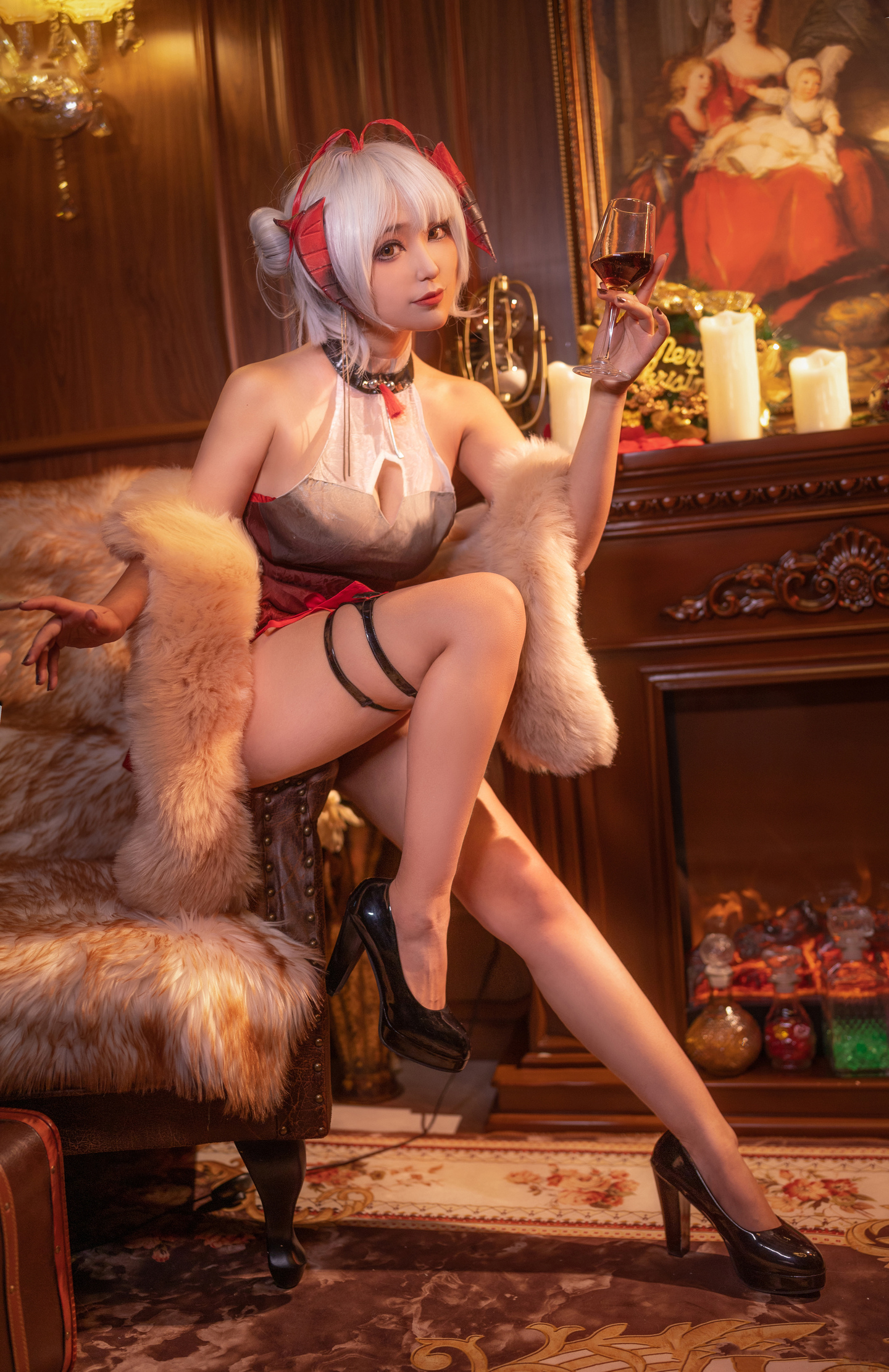 《明日方舟》w cosplay (2/6) 《明日方舟》w cosplay 第2张 - w图集