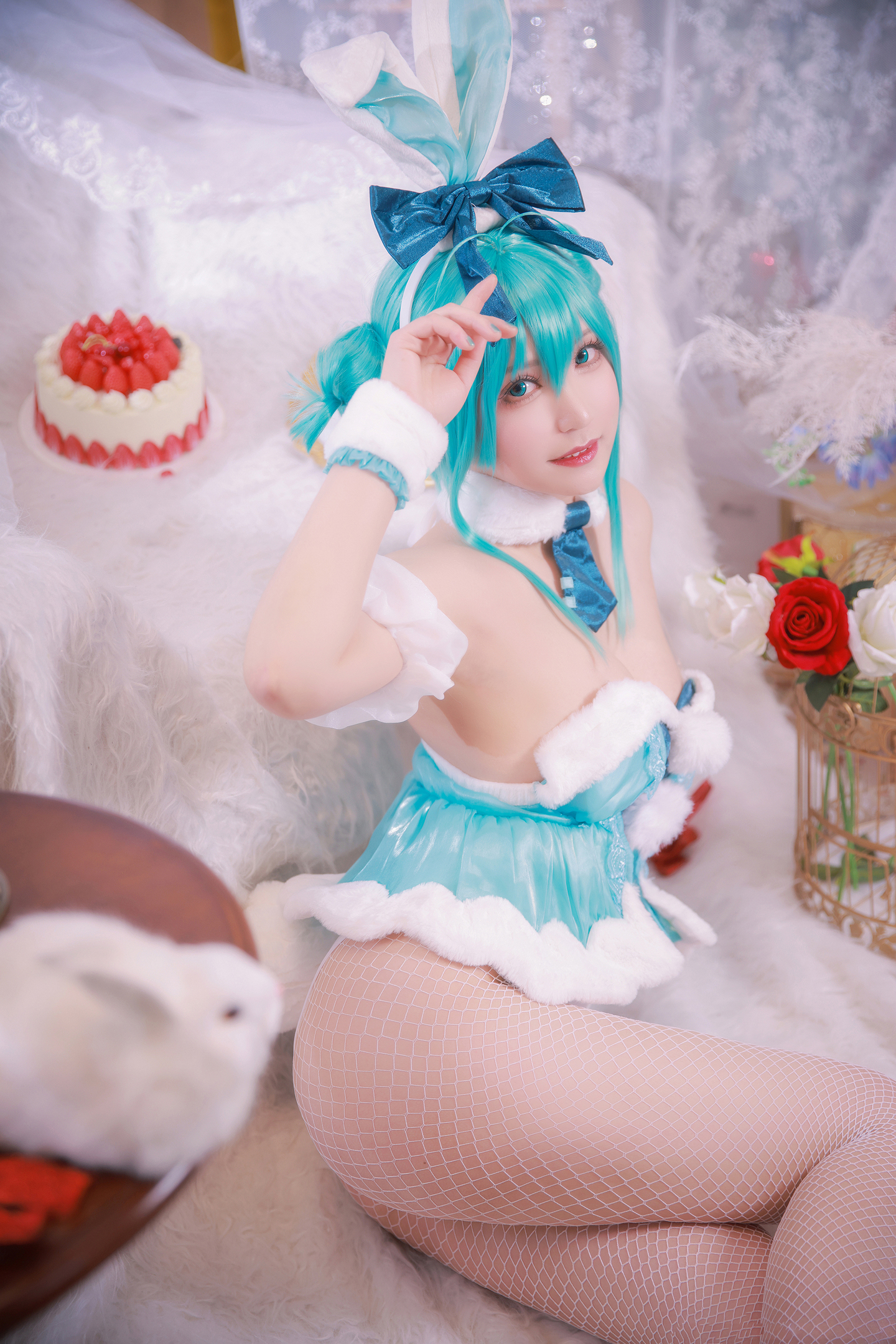 初音未来 白兔女郎 cosplay (10/13) 初音未来 白兔女郎 cosplay 第10张 - 白兔女郎图集