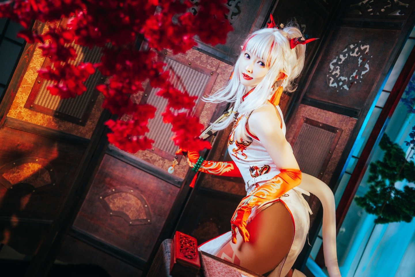 《明日方舟》乐逍遥·年cosplay | 叽哥威武八七cos乐逍遥·年-coser家,cosplay爱好者,二次元聚集地,动漫文化,新番资讯,ACG,Coser展示