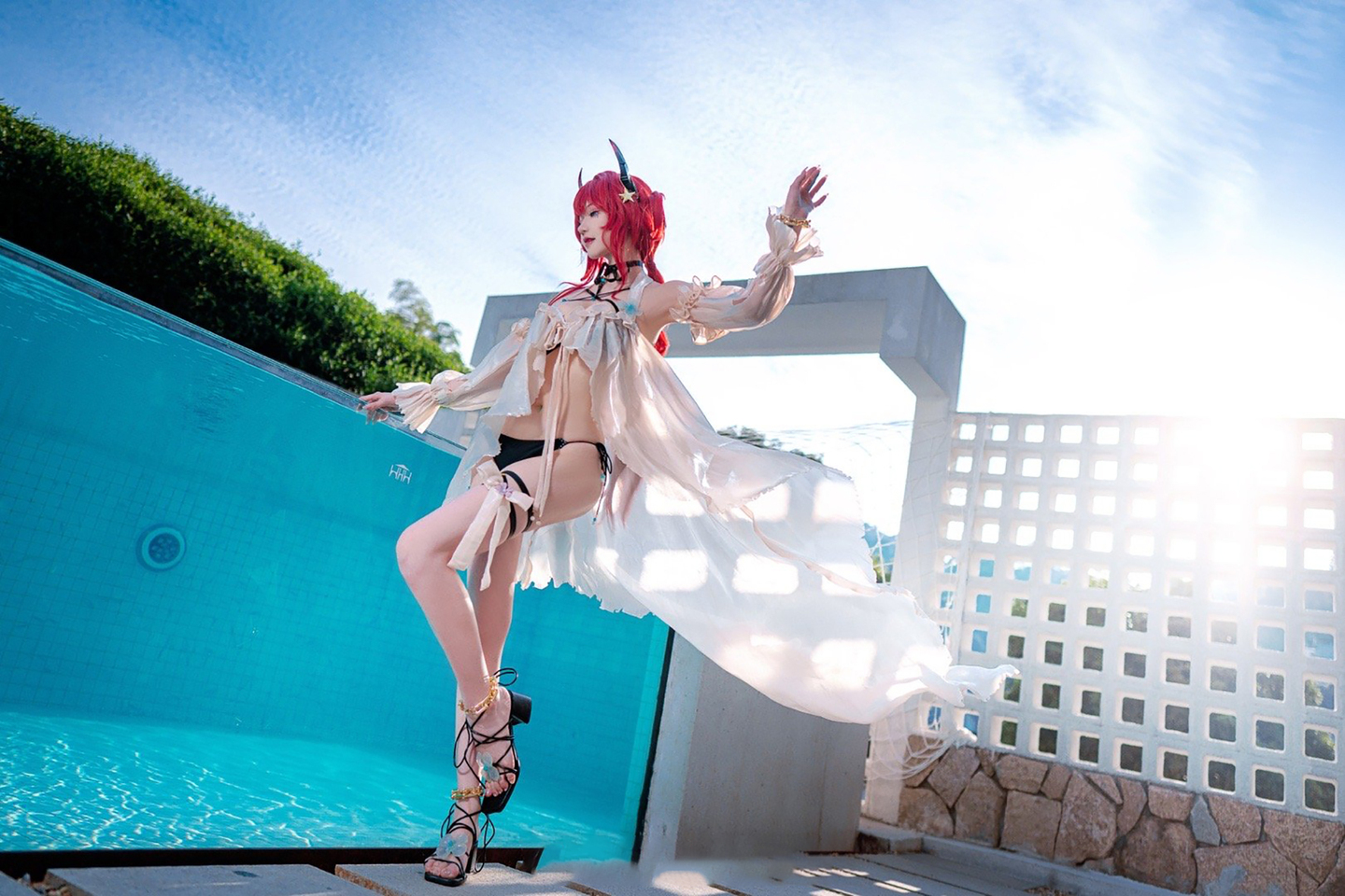 《明日方舟》史尔特尔泳装cosplay 第2张 - 史尔特尔图集