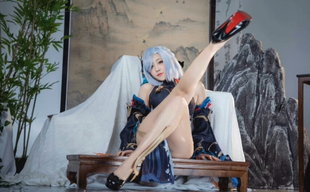 海灯节申鹤cos | Akicos申鹤-coser喵-coser美图-coser聚集地