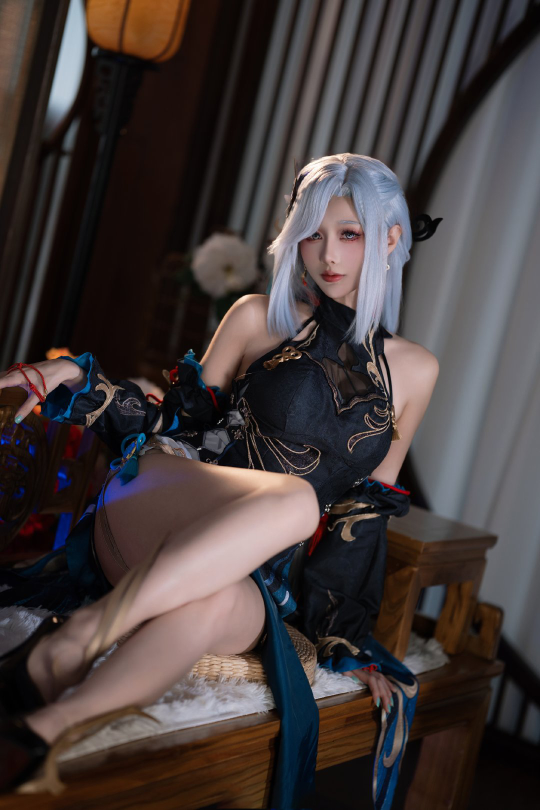 《原神》申鹤 旗袍cosplay (2/8) 《原神》申鹤 旗袍cosplay 第2张 - 申鹤图集
