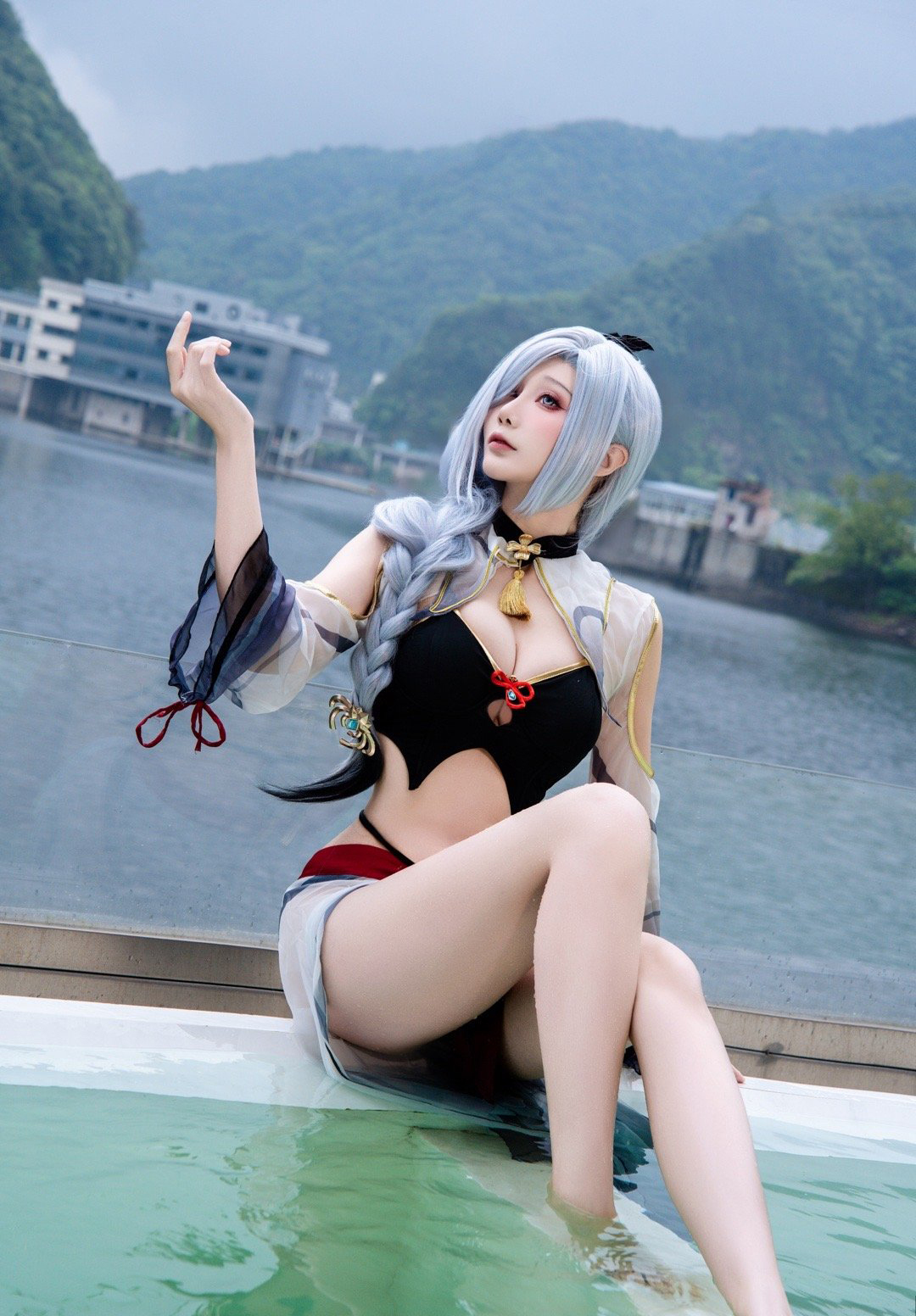 《原神》 申鹤同人泳装cosplay (5/9) 《原神》 申鹤同人泳装cosplay 第5张 - 申鹤图集