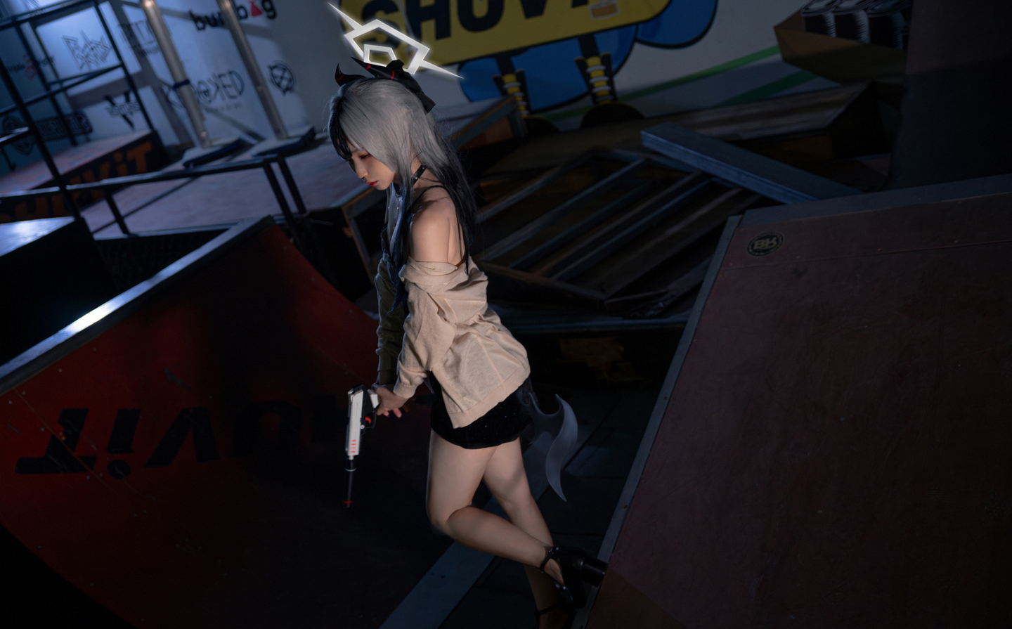 《蔚蓝档案》鬼方佳代子礼服cosplay (3/13) 《蔚蓝档案》鬼方佳代子礼服cosplay 第3张 - 鬼方佳代子图集