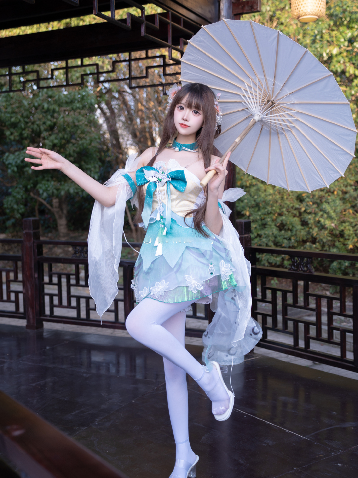 《永劫无间》殷紫萍cosplay (6/8) 《永劫无间》殷紫萍cosplay 第6张 - 殷紫萍图集