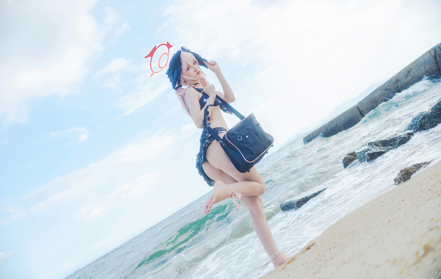 《蔚蓝档案》下江小春(泳装)cosplay (2/11) 《蔚蓝档案》下江小春(泳装)cosplay 第2张 - 下江小春图集