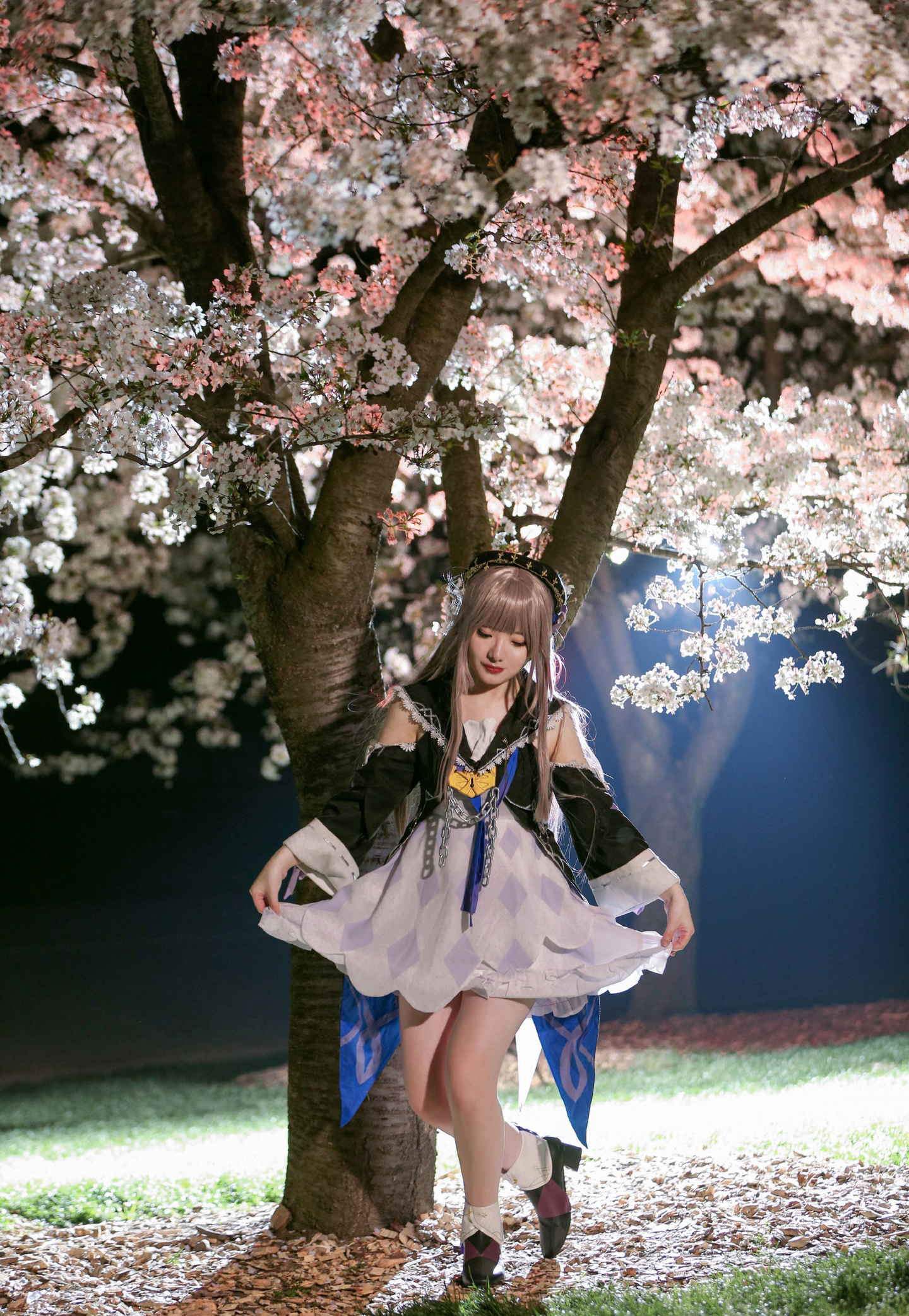《崩坏星穹铁道》黑塔cosplay (3/9) 《崩坏星穹铁道》黑塔cosplay 第3张 - 黑塔图集