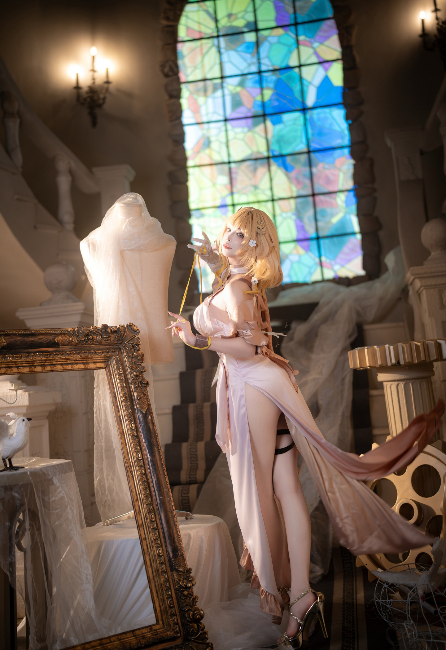 《崩坏:星穹铁道》阿格莱雅cosplay (2/9) 《崩坏:星穹铁道》阿格莱雅cosplay 第2张 - 阿格莱雅图集