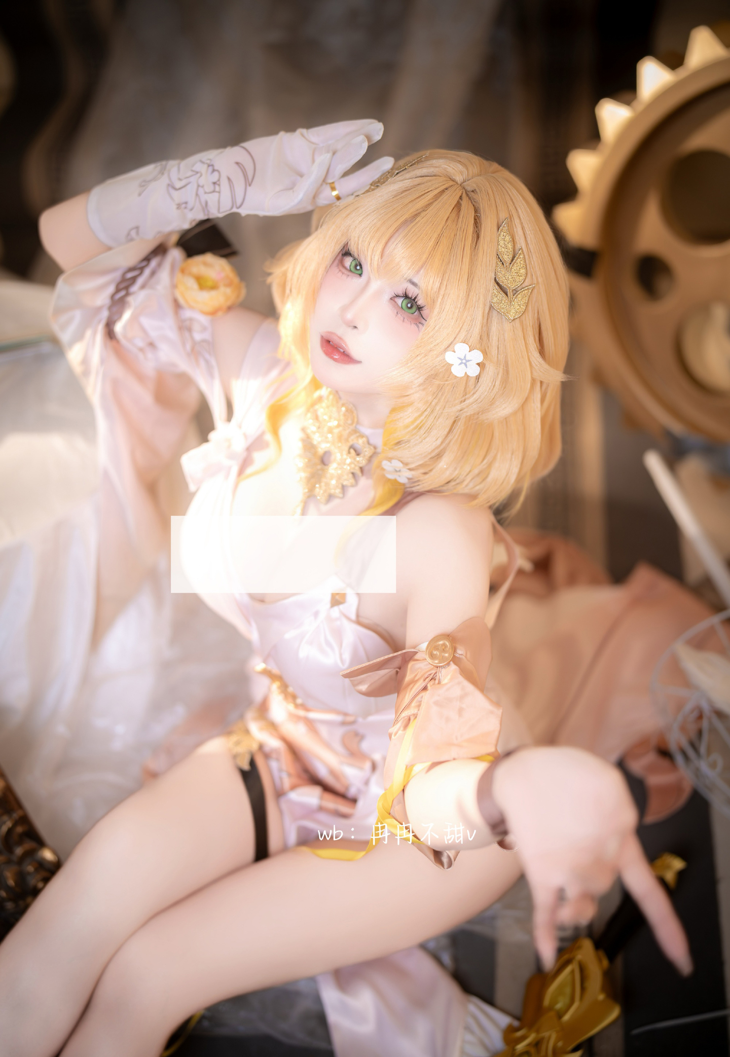 《崩坏:星穹铁道》阿格莱雅cosplay (3/9) 《崩坏:星穹铁道》阿格莱雅cosplay 第3张 - 阿格莱雅图集