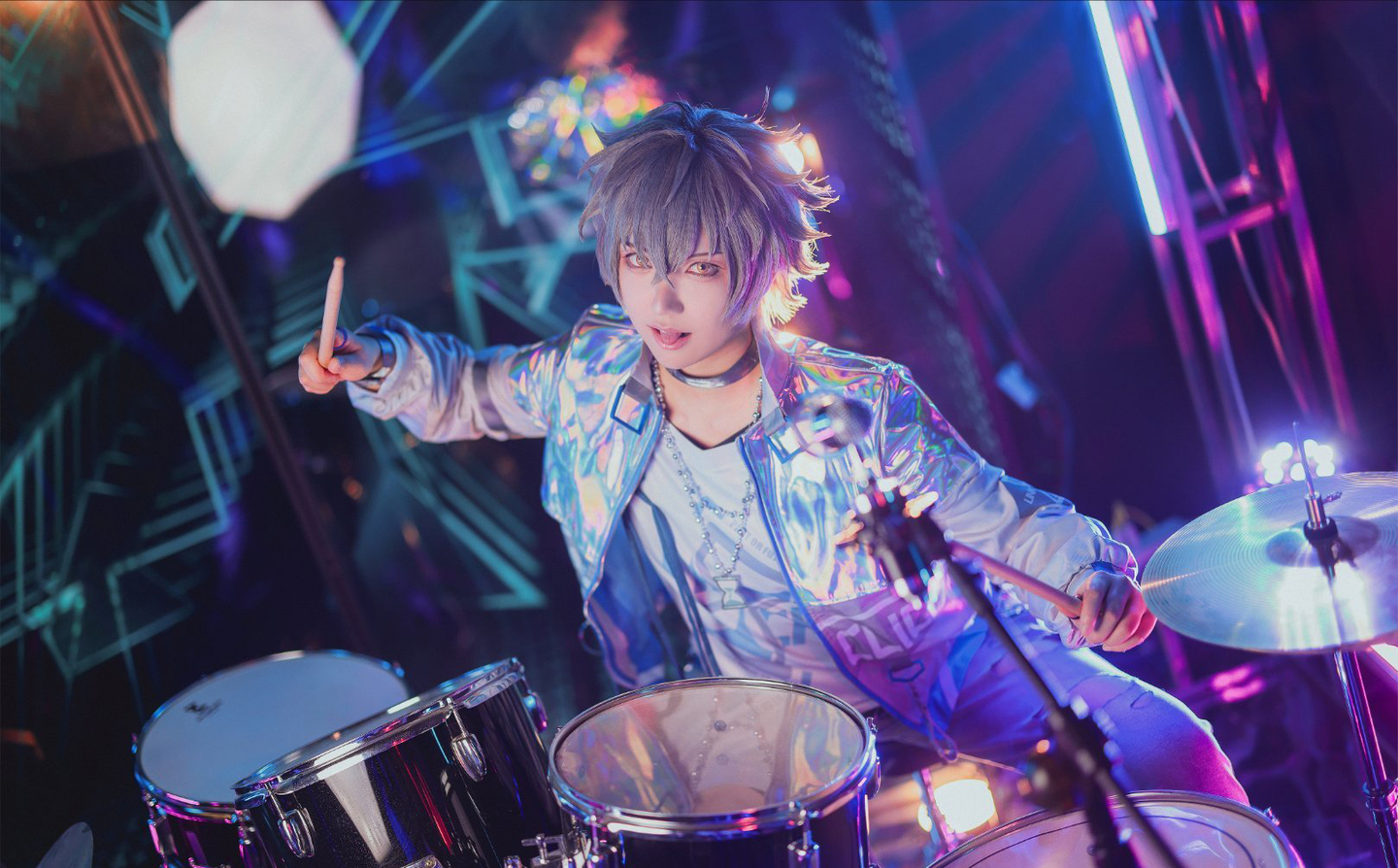 《偶像梦幻祭》大神晃牙cosplay (2/8) 《偶像梦幻祭》大神晃牙cosplay 第2张 - 晃牙图集