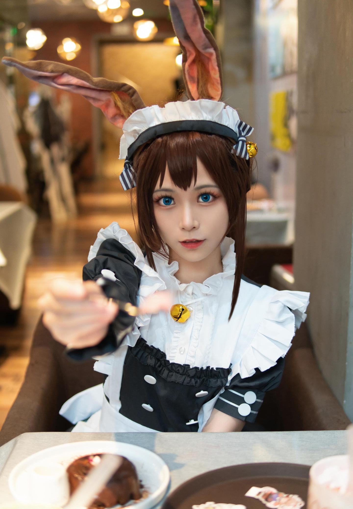《明日方舟》 阿米娅 女仆cosplay (5/8) 《明日方舟》 阿米娅 女仆cosplay 第5张 - 阿米娅图集