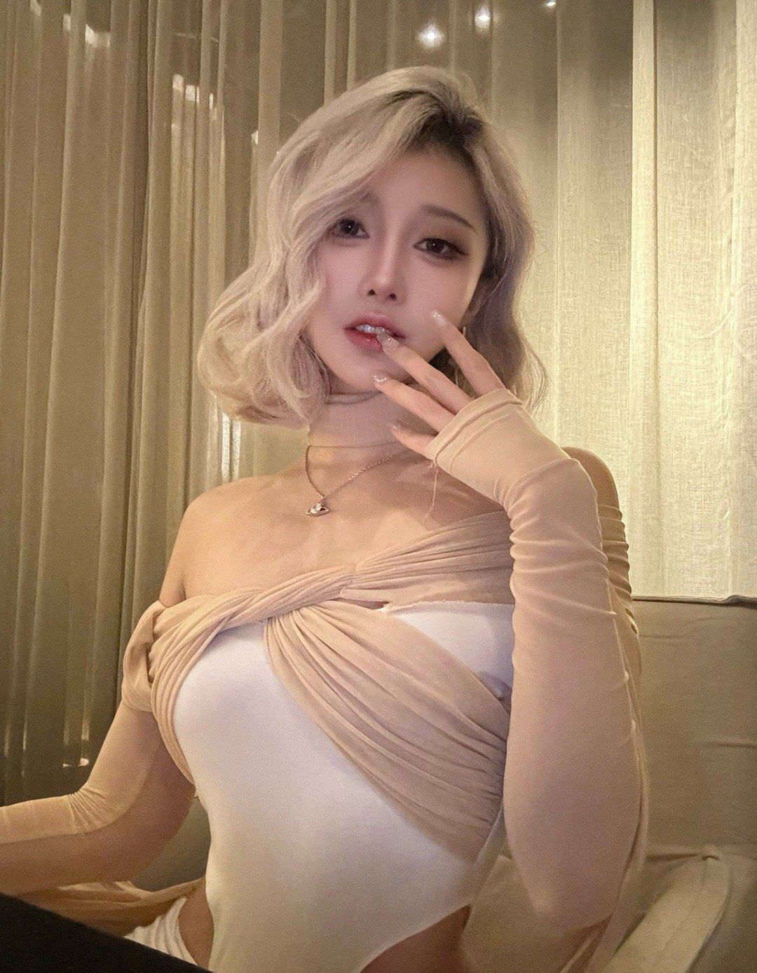 私服写真 (2/8) 私服写真 第2张 - cosplay图集
