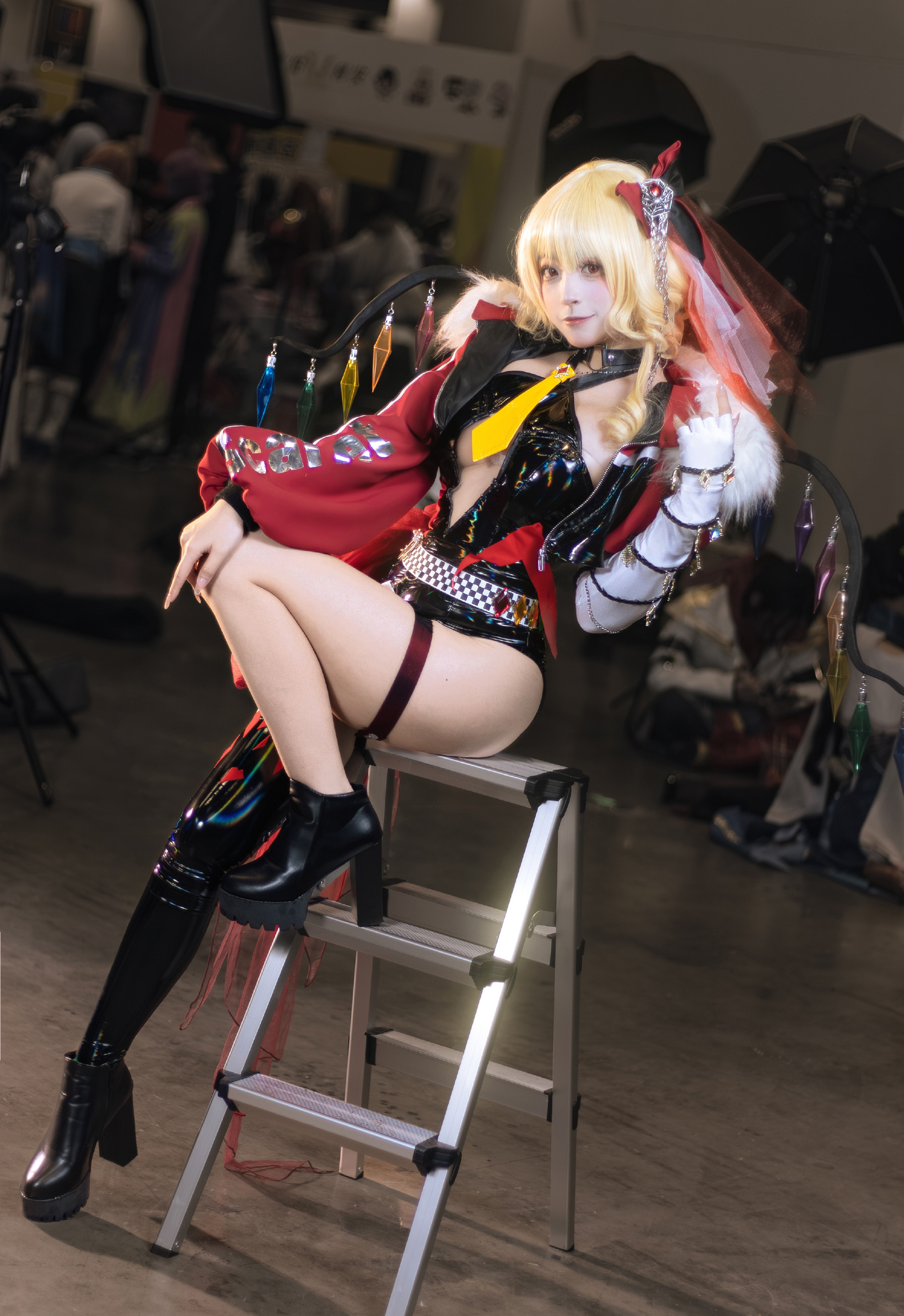 《东方project》芙兰朵露·斯卡雷特cosplay (7/11) 《东方project》芙兰朵露·斯卡雷特cosplay 第7张 - 芙兰朵露·斯卡雷特图集