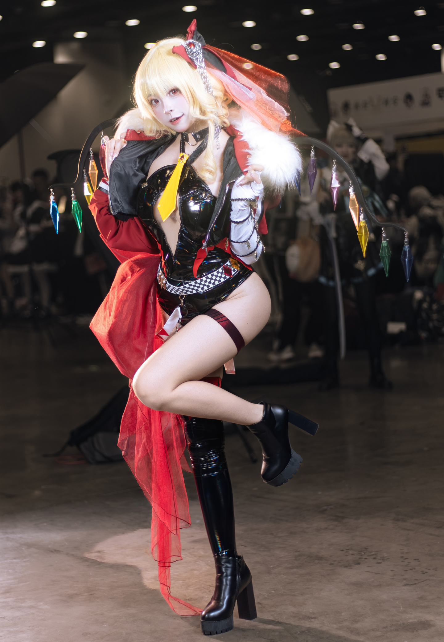 《东方project》芙兰朵露·斯卡雷特cosplay (8/11) 《东方project》芙兰朵露·斯卡雷特cosplay 第8张 - 芙兰朵露·斯卡雷特图集