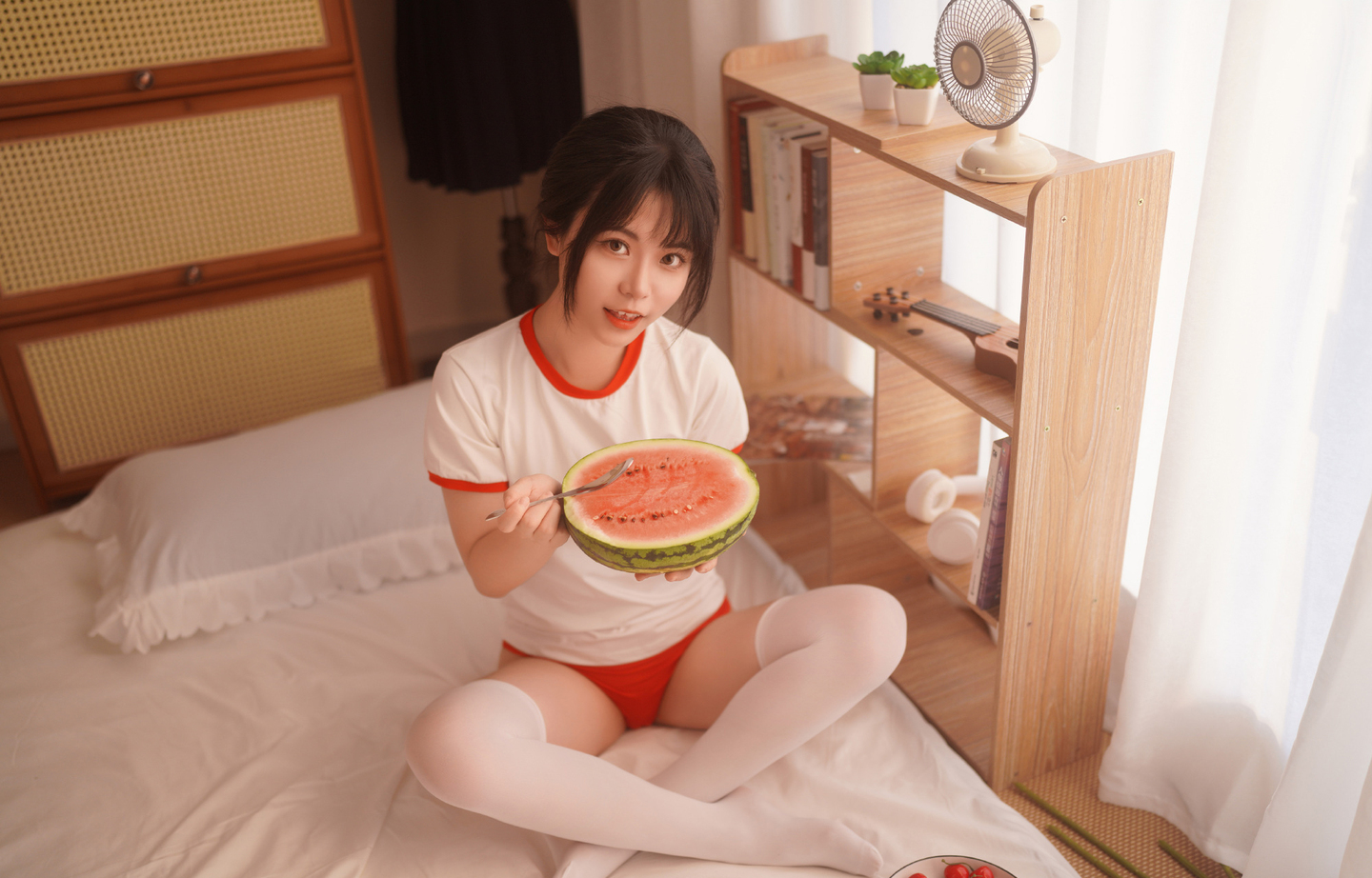 少女写真 红色体操服 (5/9) 少女写真 红色体操服 第5张 - cosplay图集