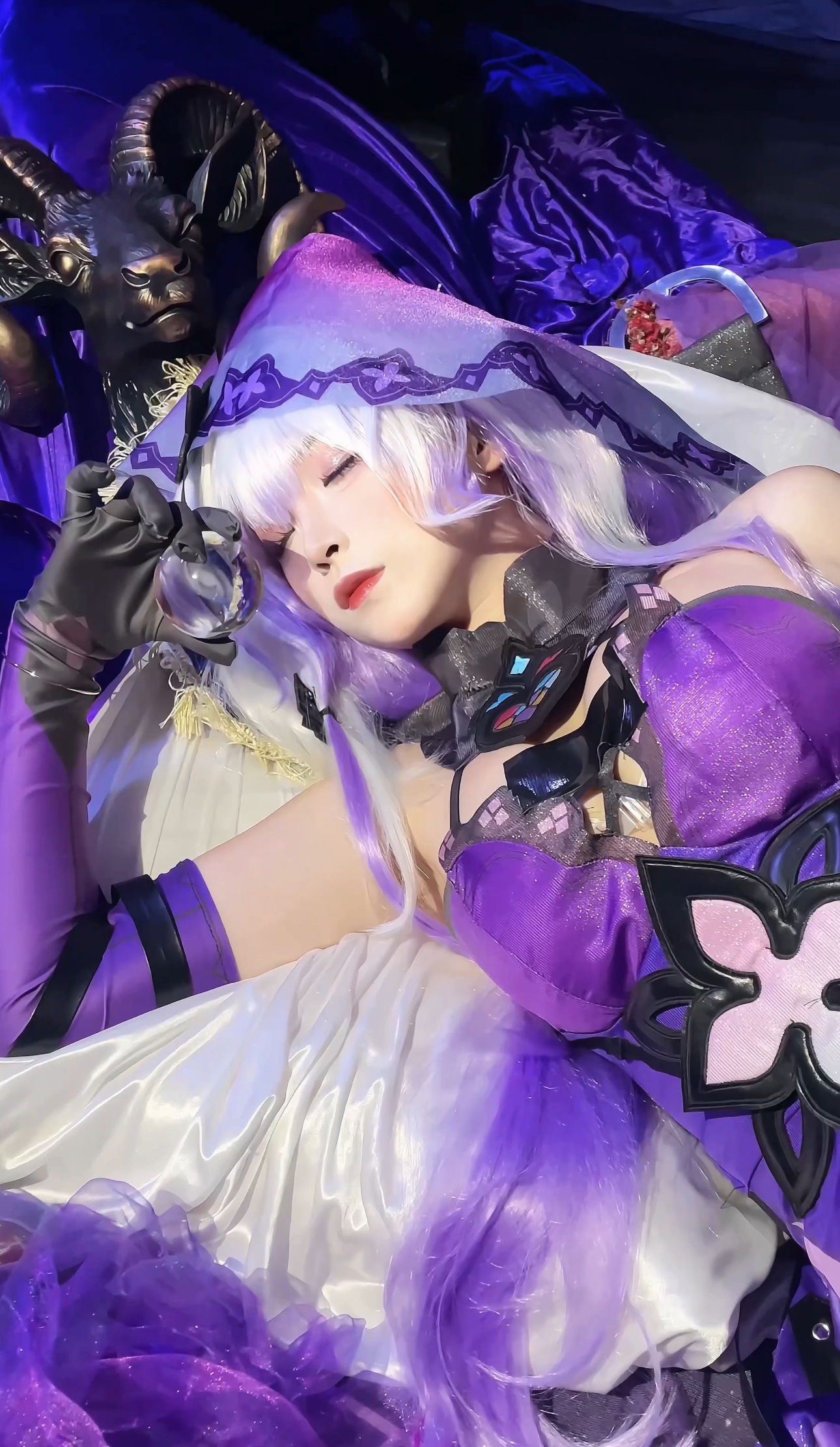 《崩坏:星穹铁道》黑天鹅cosplay (2/9) 《崩坏:星穹铁道》黑天鹅cosplay 第2张 - 黑天鹅图集