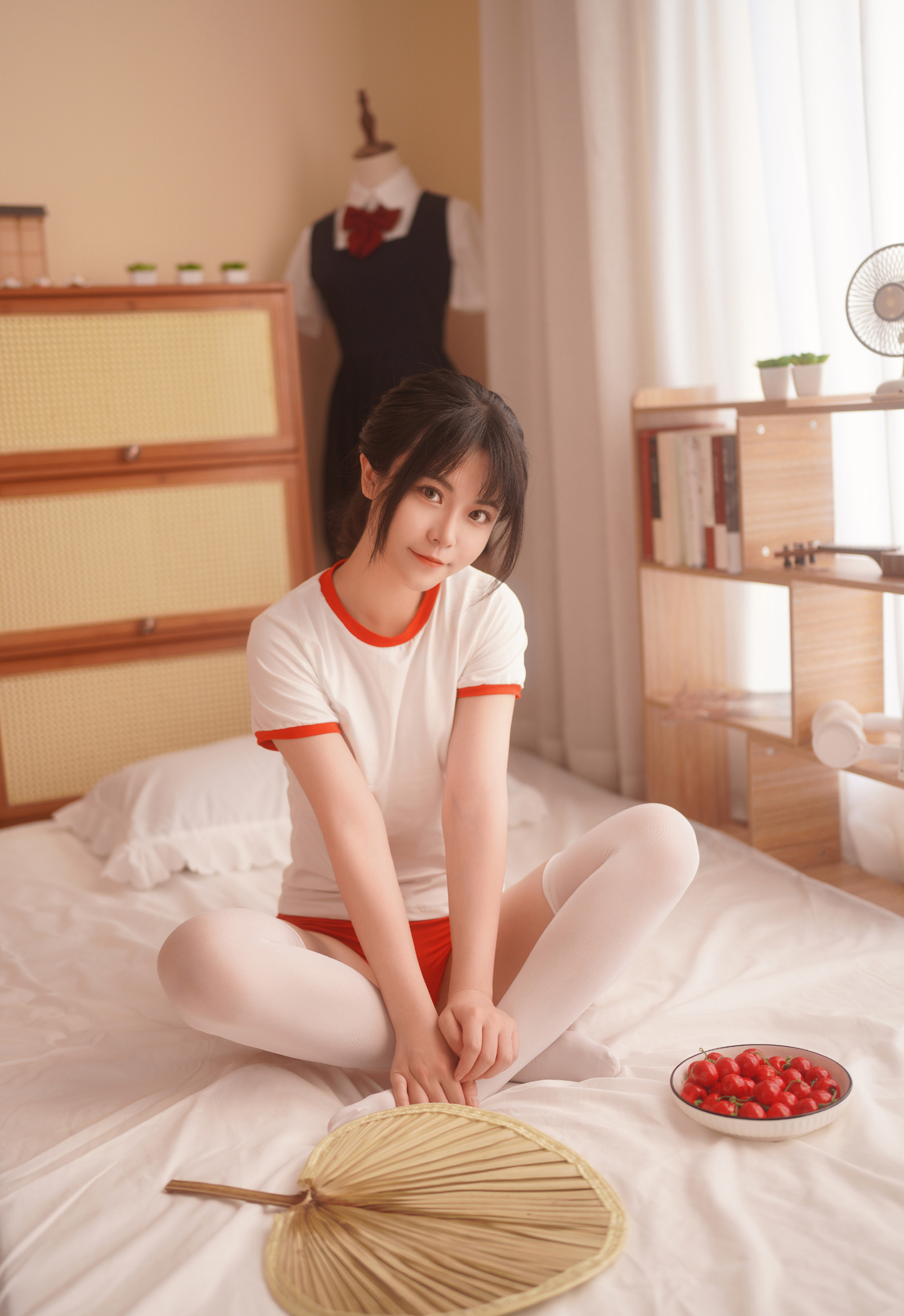少女写真 红色体操服 (8/8) 少女写真 红色体操服 第8张 - cosplay图集