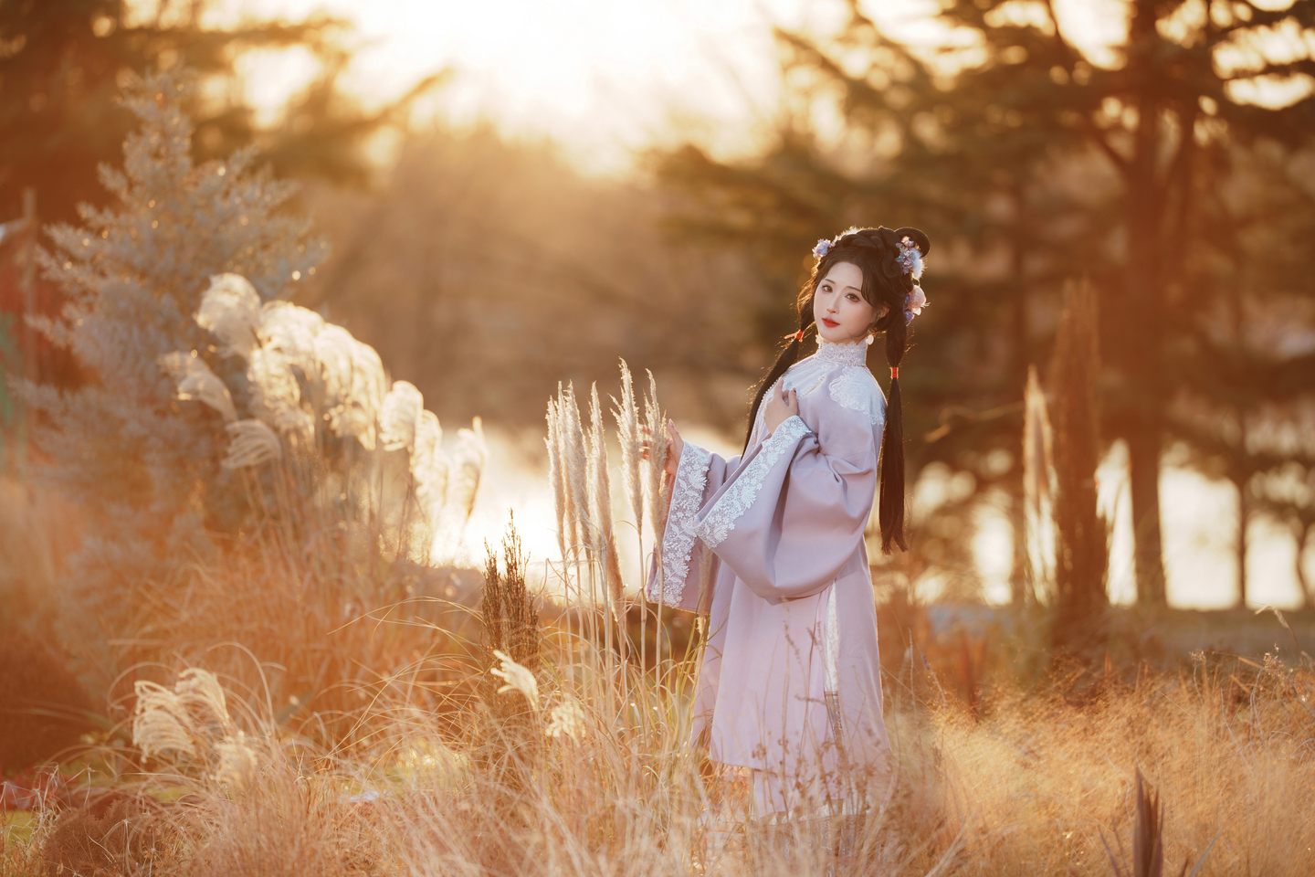 冬日夕阳下的一抹丁香色 (3/10) 冬日夕阳下的一抹丁香色 第3张 - cosplay图集