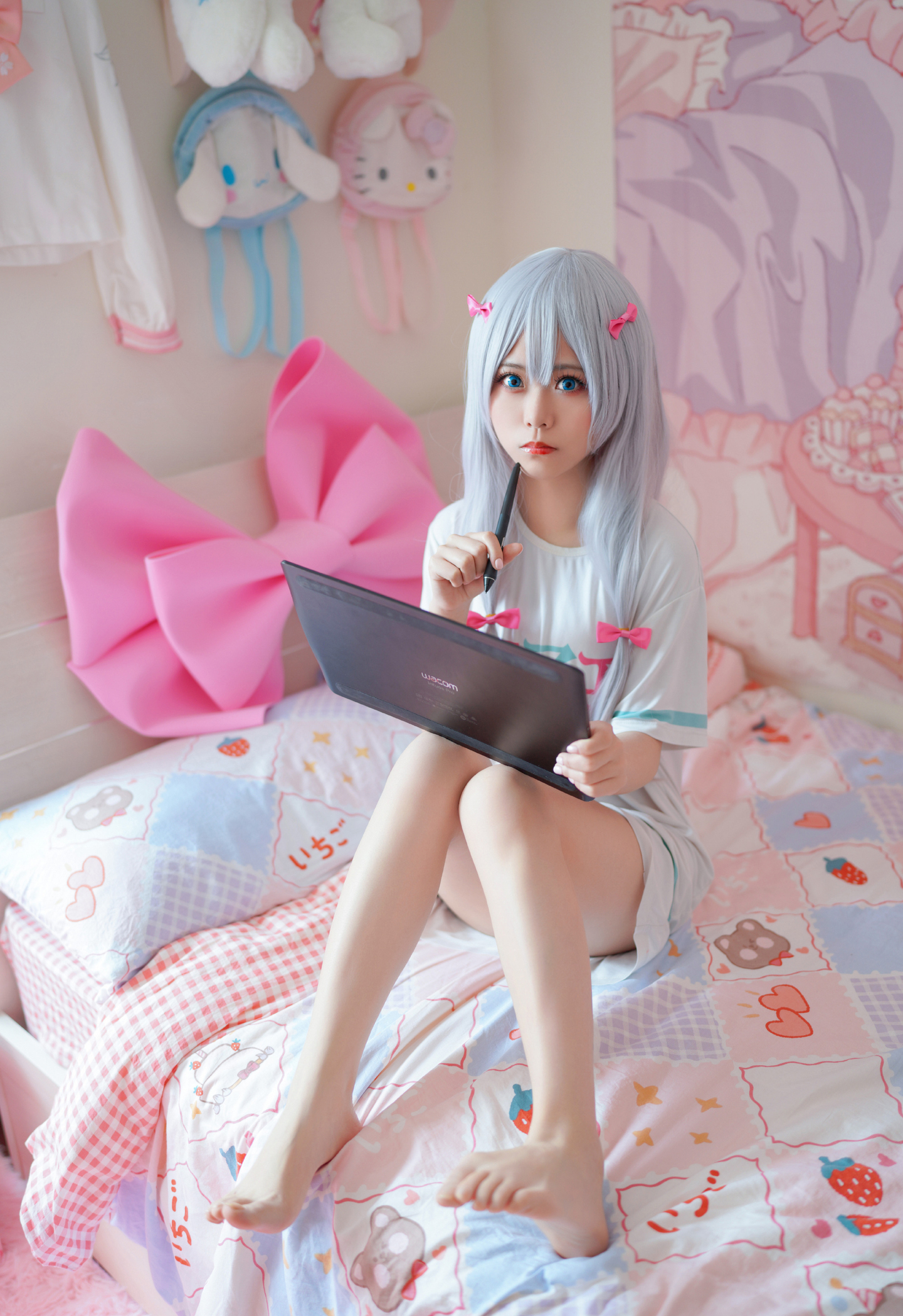 《情色漫画老师》泉纱雾cosplay (5/8) 《情色漫画老师》泉纱雾cosplay 第5张 - 泉纱雾图集