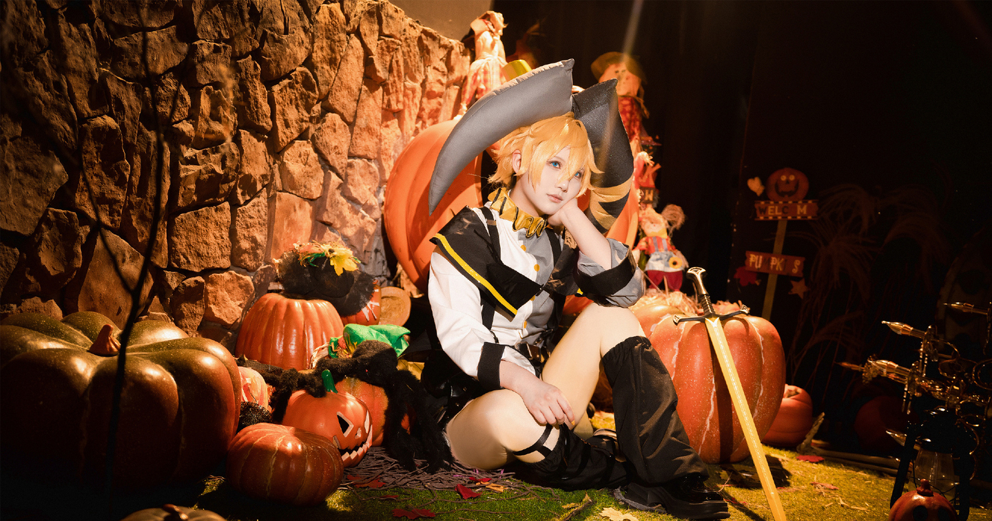 《镜音双子》镜音连cosplay (8/13) 《镜音双子》镜音连cosplay 第8张 - 镜音铃图集