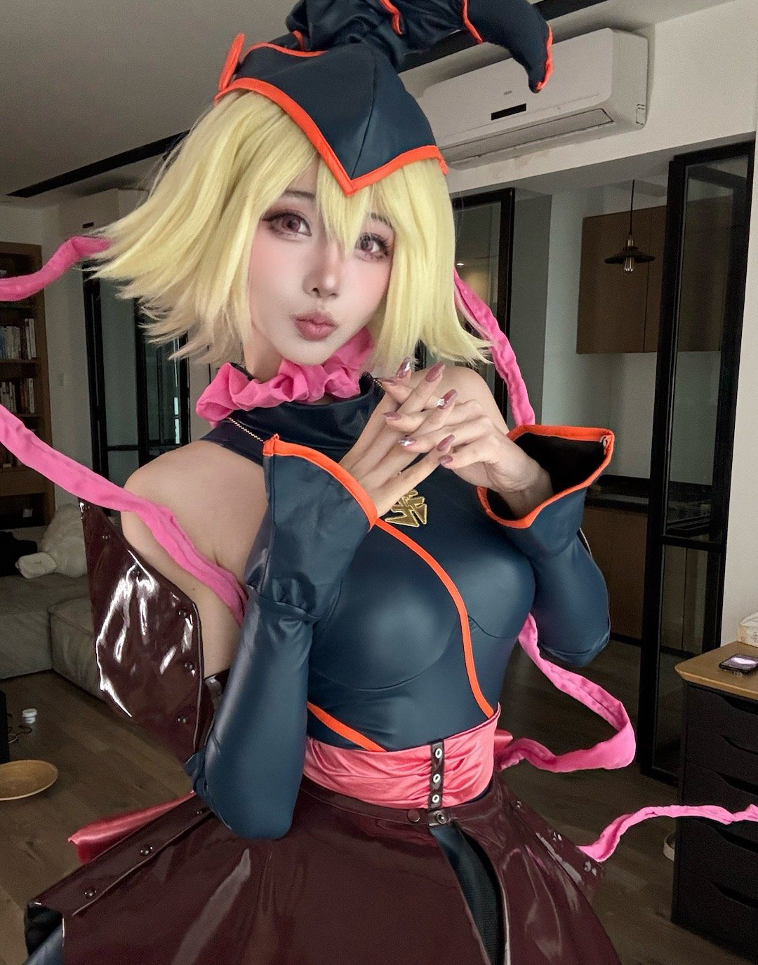《游戏王》黑魔导女孩cosplay (3/9) 《游戏王》黑魔导女孩cosplay 第3张 - 黑魔导女孩图集