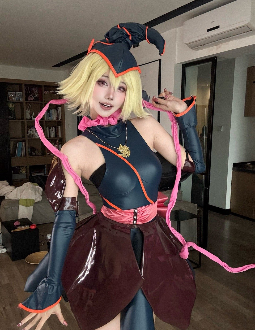 《游戏王》黑魔导女孩cosplay (7/9) 《游戏王》黑魔导女孩cosplay 第7张 - 黑魔导女孩图集
