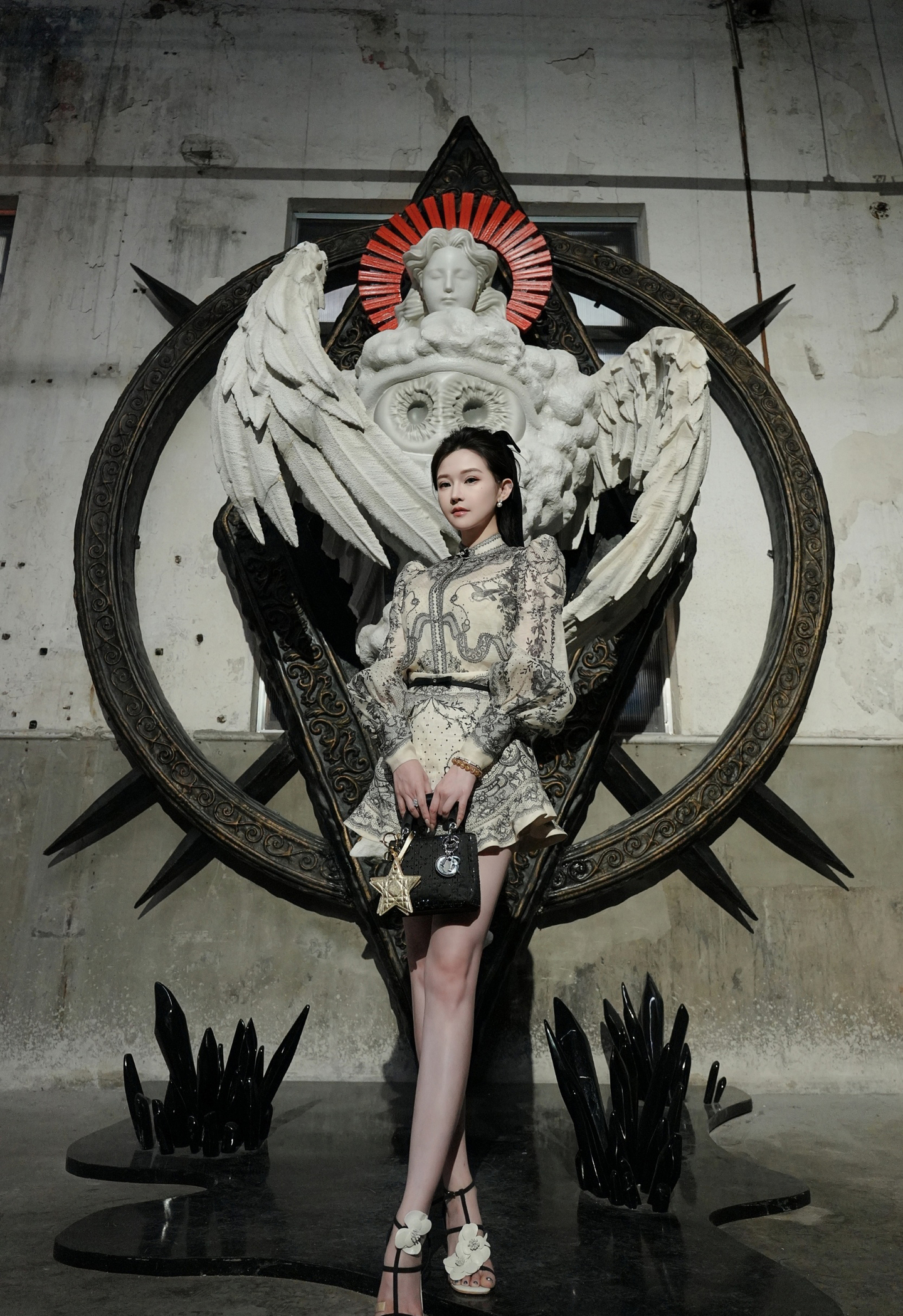 露哥日常穿搭 (1/9) 露哥日常穿搭 第1张 - cosplay图集