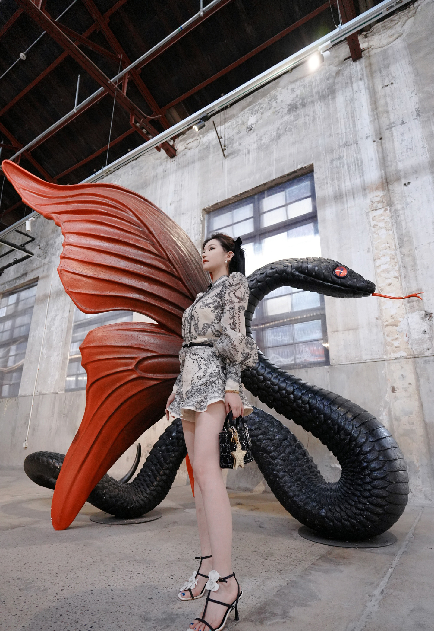 露哥日常穿搭 (8/9) 露哥日常穿搭 第8张 - cosplay图集