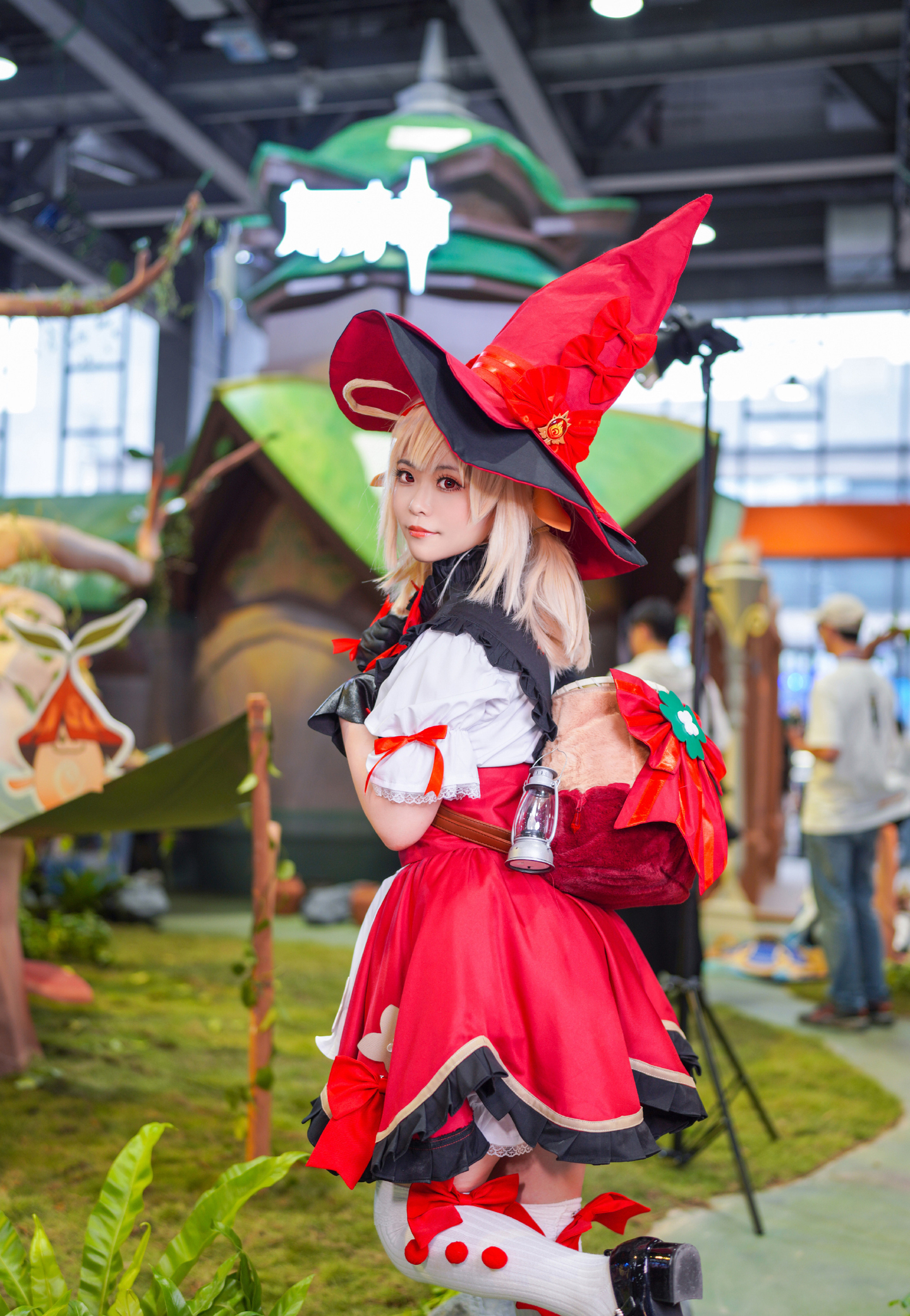 《原神》可莉cosplay (5/11) 《原神》可莉cosplay 第5张 - 可莉图集