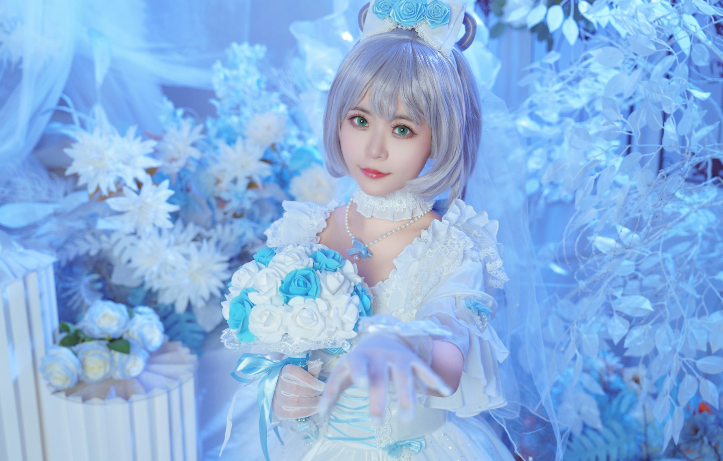 洛天依蔷薇花嫁cosplay (4/11) 洛天依蔷薇花嫁cosplay 第4张 - 洛天依图集