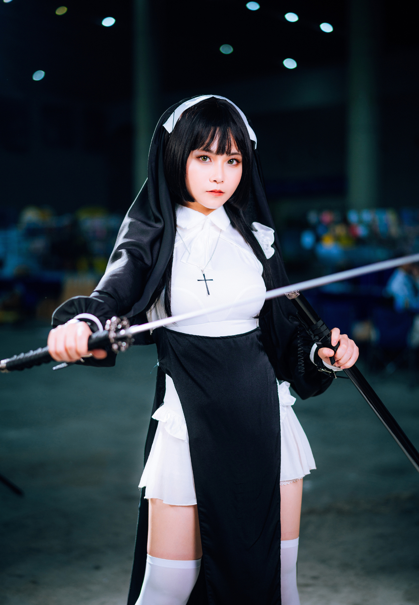 《战锤40K》战斗修女cosplay (4/10) 《战锤40K》战斗修女cosplay 第4张 - 战斗修女图集