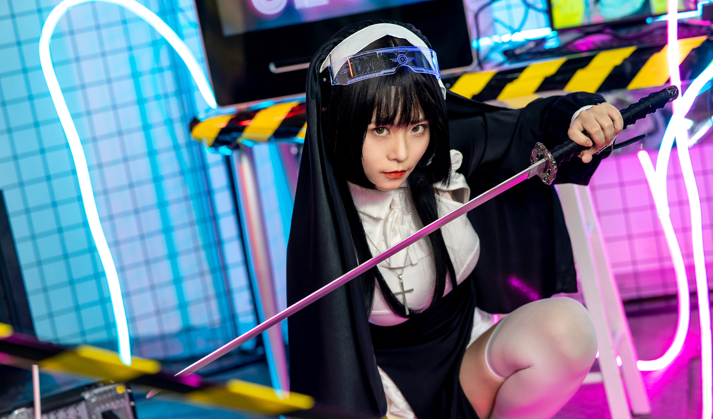 《战锤40K》战斗修女cosplay (9/10) 《战锤40K》战斗修女cosplay 第9张 - 战斗修女图集
