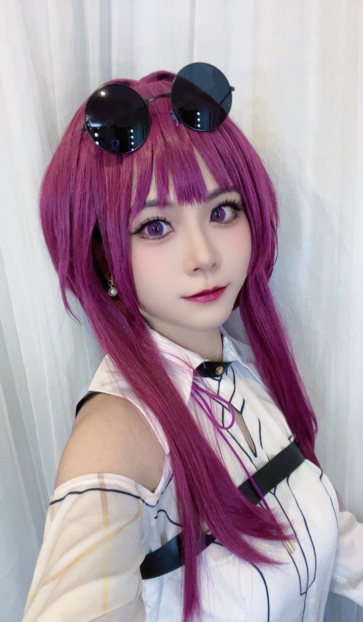 《崩坏:星穹铁道》卡芙卡cosplay (9/9) 《崩坏:星穹铁道》卡芙卡cosplay 第9张 - 卡芙卡图集