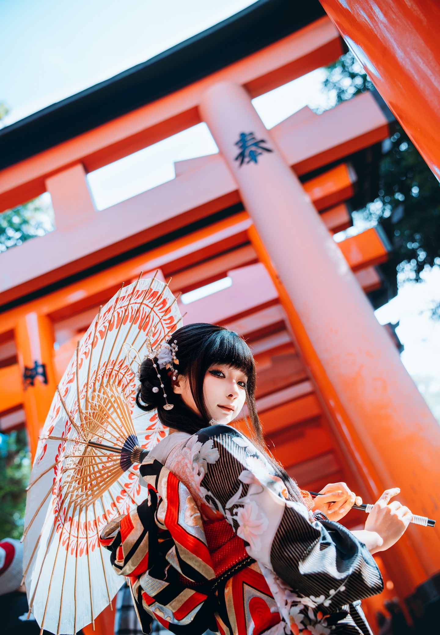 《秋寻》红和服少女写真 第9张 - cosplay图集