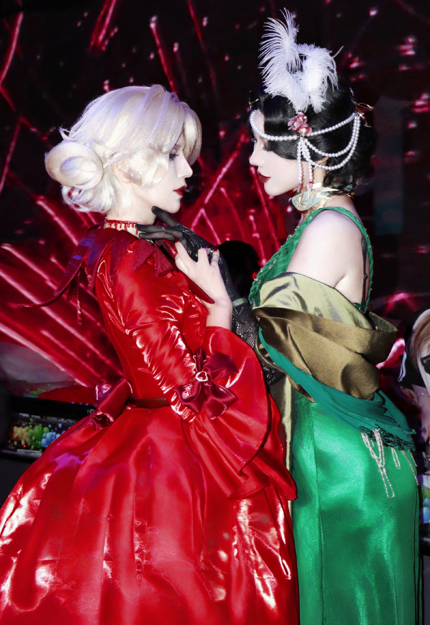 《第五人格》红夫人cosplay (3/9) 《第五人格》红夫人cosplay 第3张 - 红夫人图集
