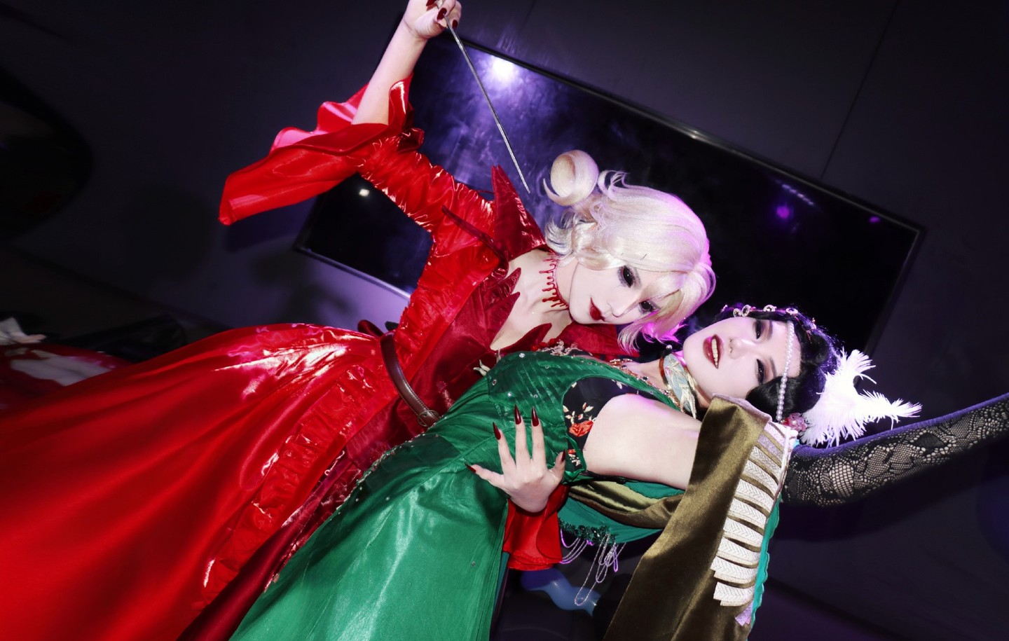 《第五人格》红夫人cosplay (7/9) 《第五人格》红夫人cosplay 第7张 - 红夫人图集